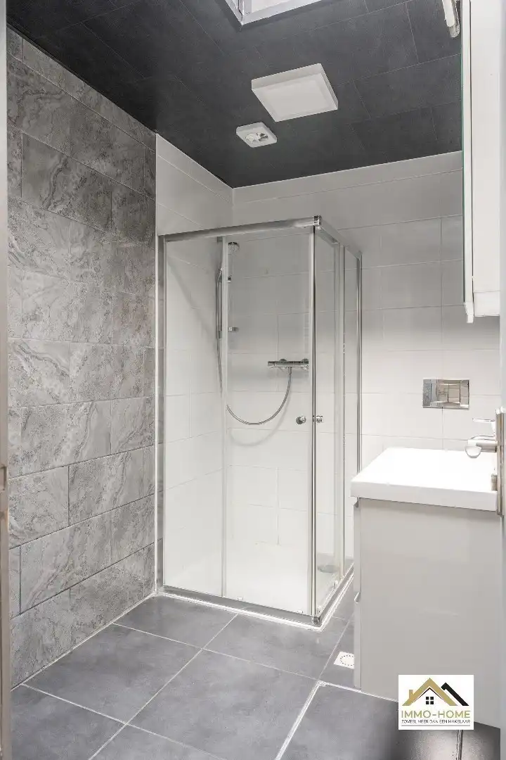 Ideale starterswoning of investering in Sint-Amandsberg!  foto 9