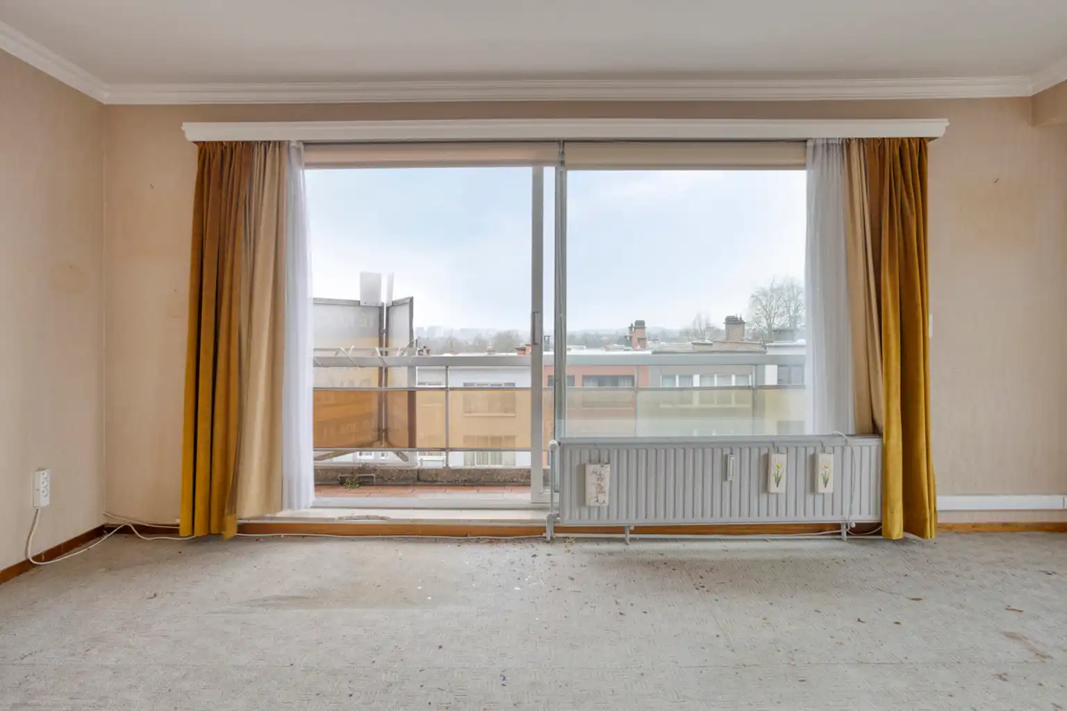 Te moderniseren hoekappartement met twee slaapkamers foto 9