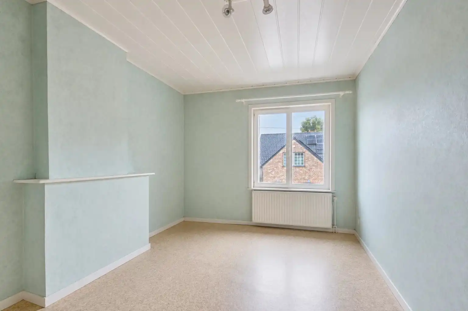 TE RENOVEREN HALFOPEN WONING MET 3 SLPK'S IN RIEMST foto 16