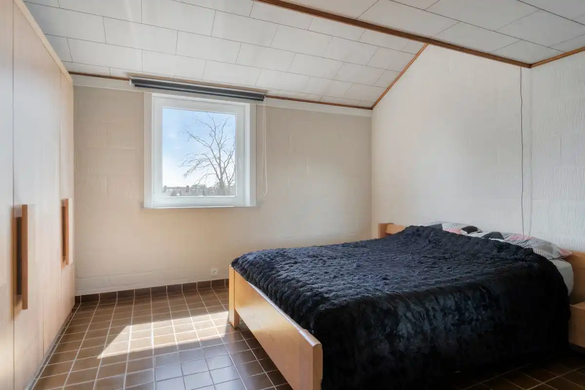 Instapklare woning in rustige wijk te koop in Kortrijk! foto 6