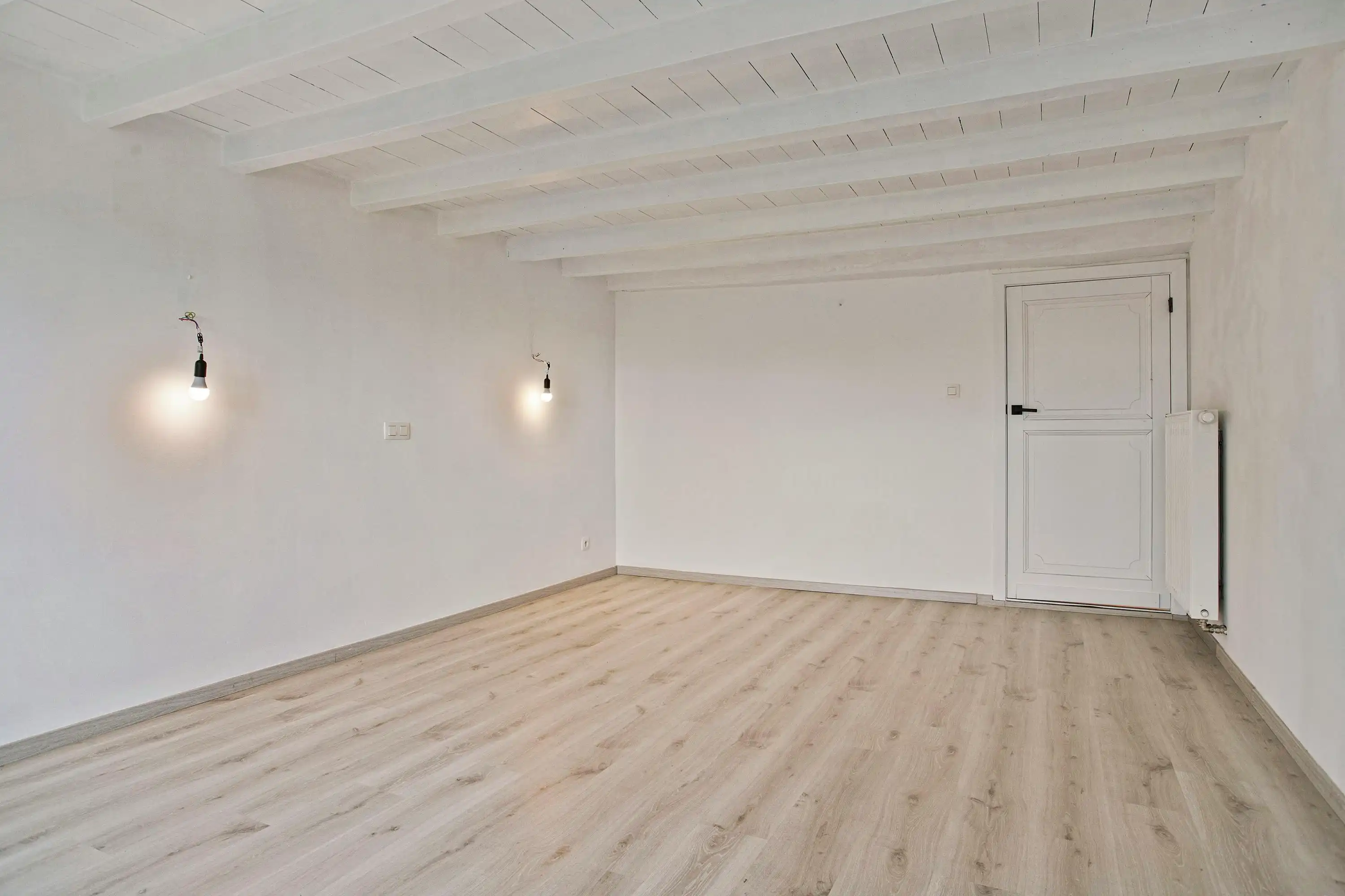 Gerenoveerde landelijke woning met 4 slaapkamers op 897 m². foto 20