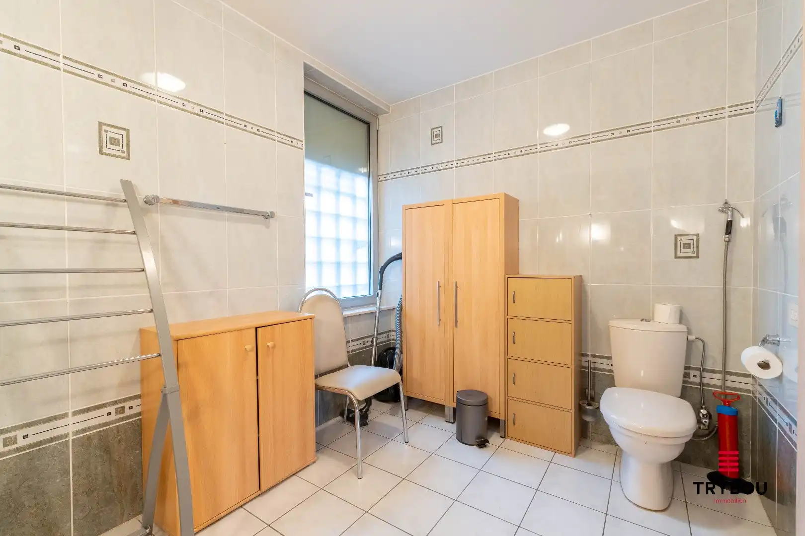 Ruim woon-appartement (120m²) met zicht op de Markt van Houthulst foto 18