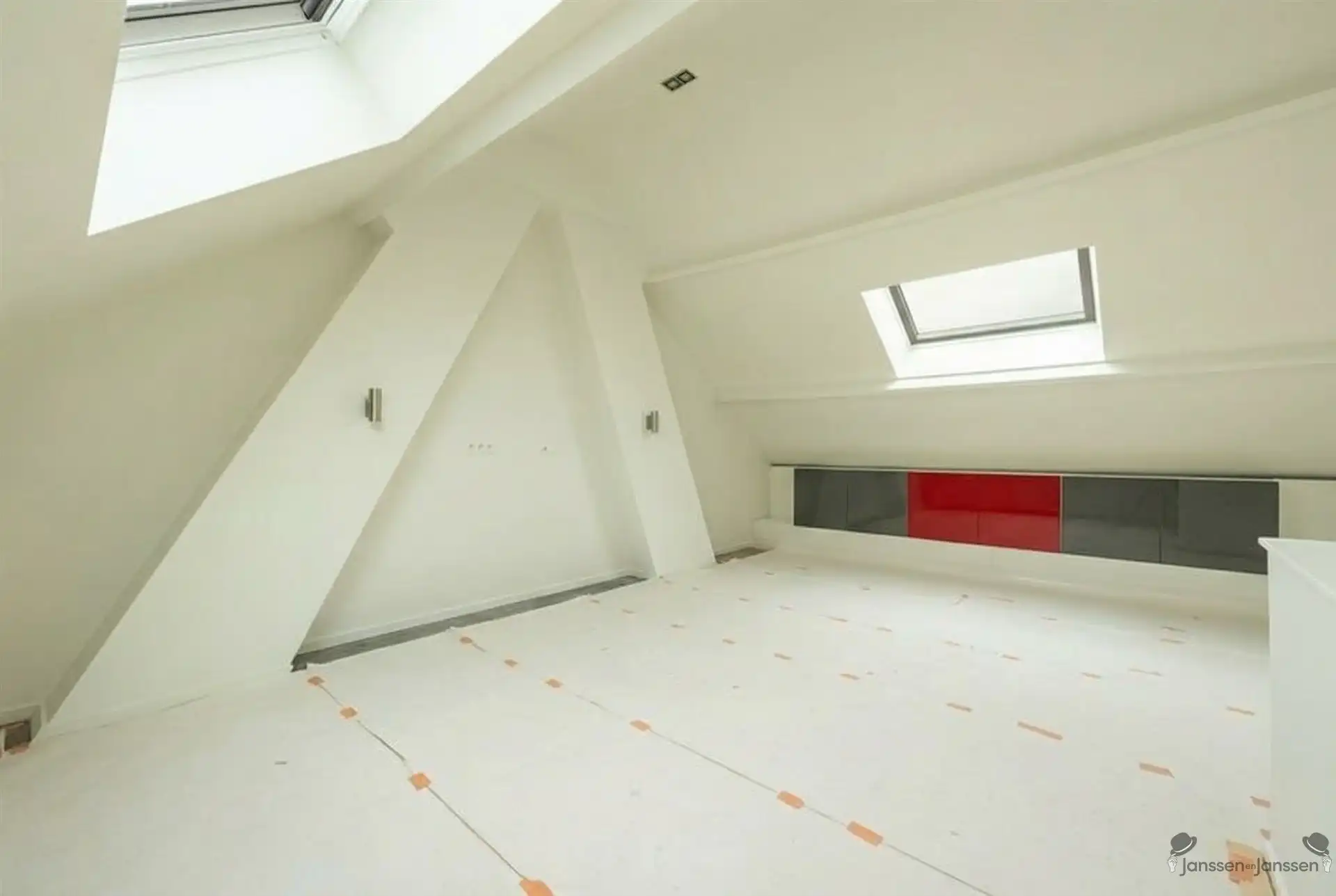 Gerenoveerde woning met 3 (mog. 4) slk centraal gelegen in Schoten foto 11