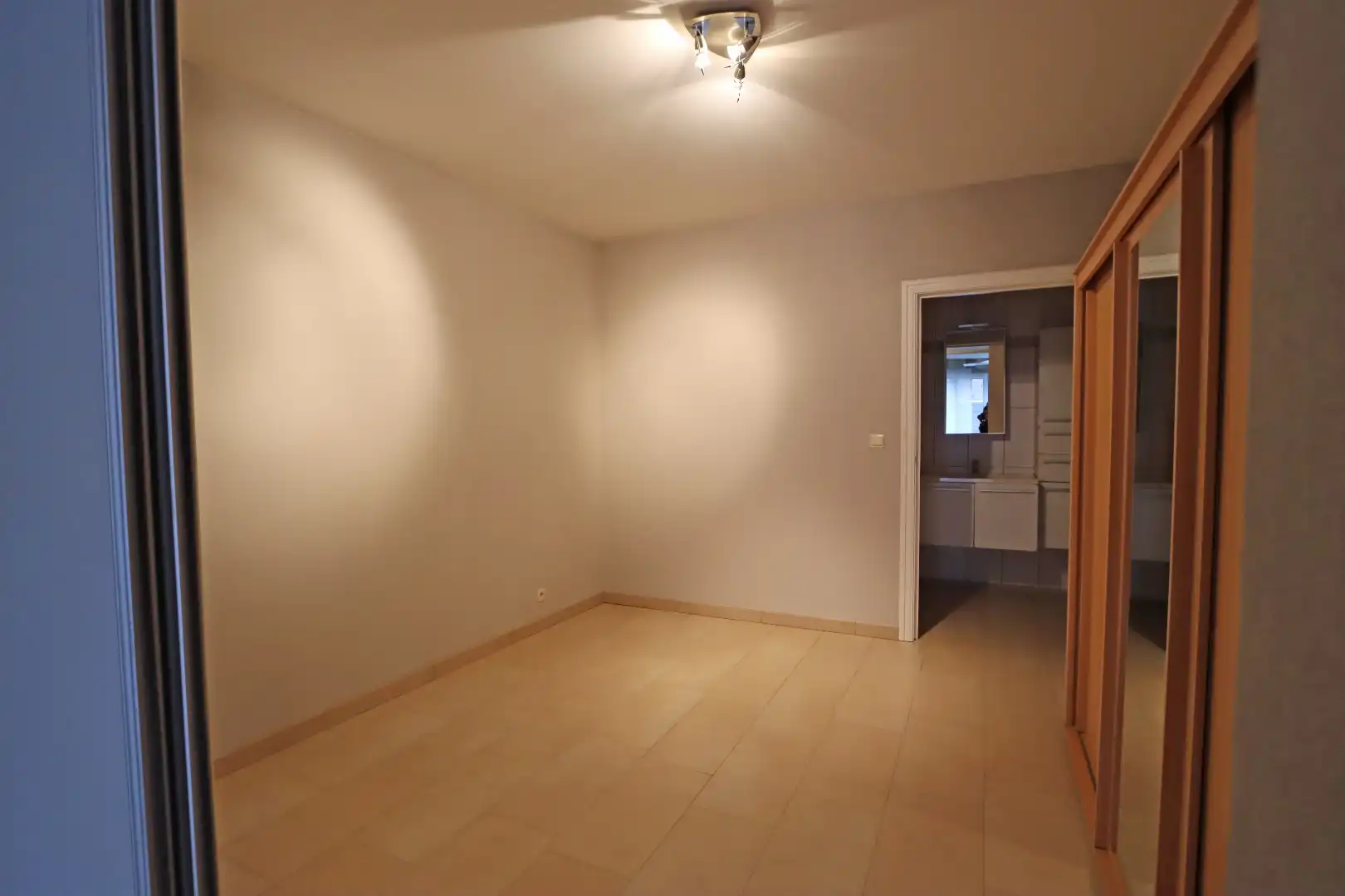 Studio in hartje Maaseik foto 8