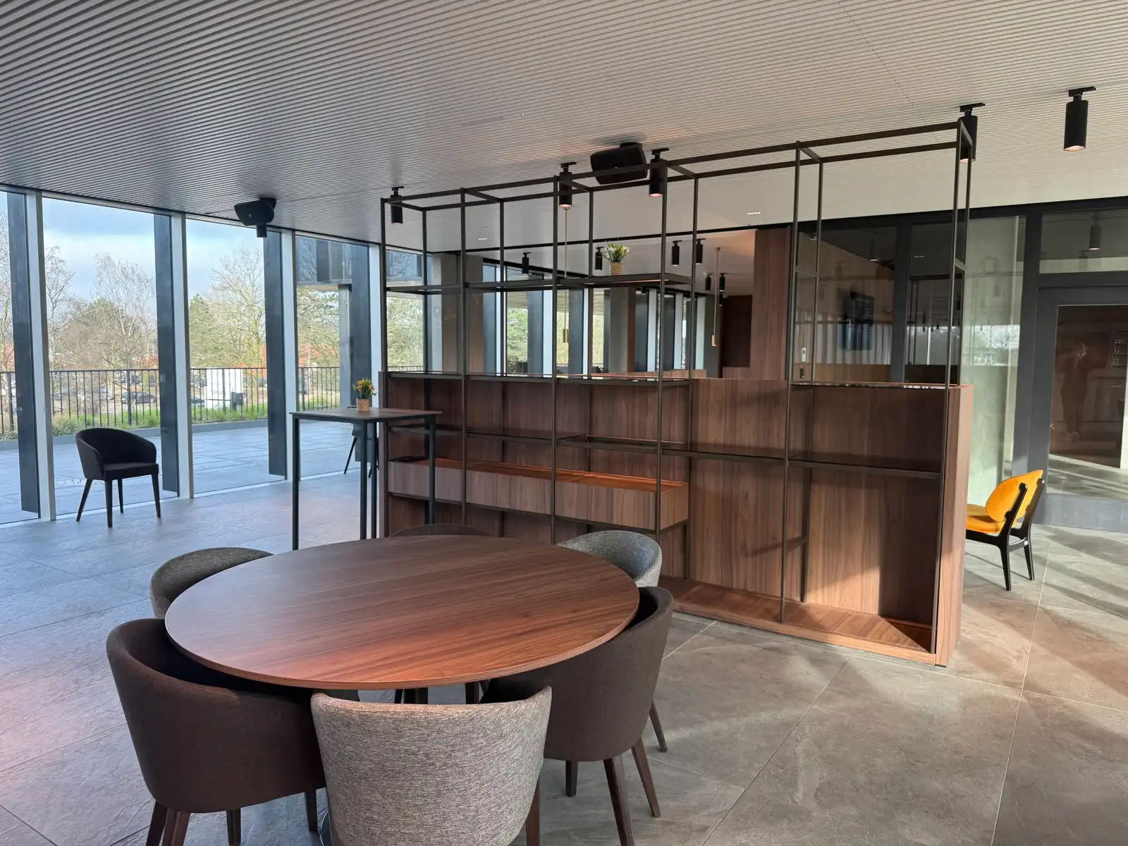 Kantoorruimte te huur in Square One – Geel foto 12