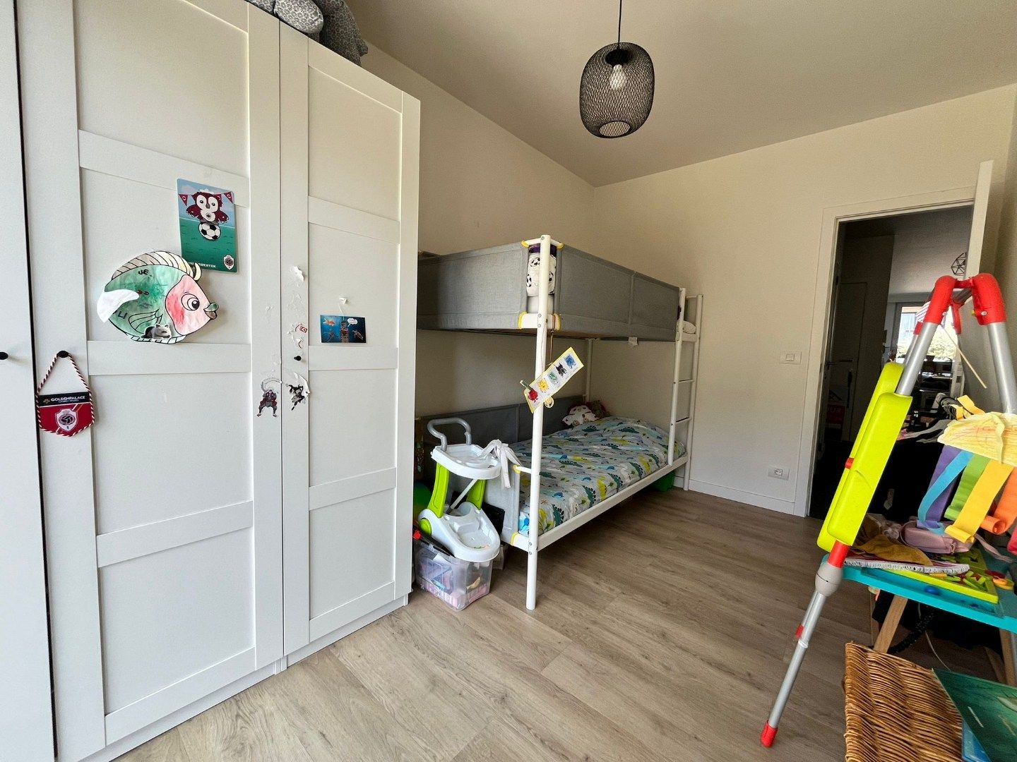 Gelijkvloers 2-slpk appartement met tuin en garage foto 13