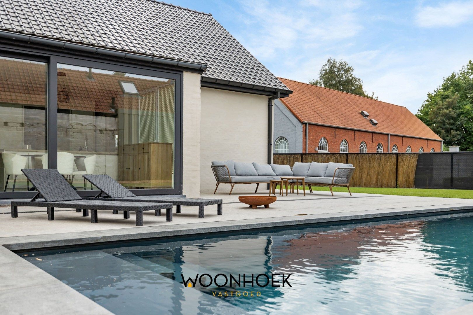 Luxueuze villa met zwembad op residentiële ligging op Staakte te Lokeren! foto 23