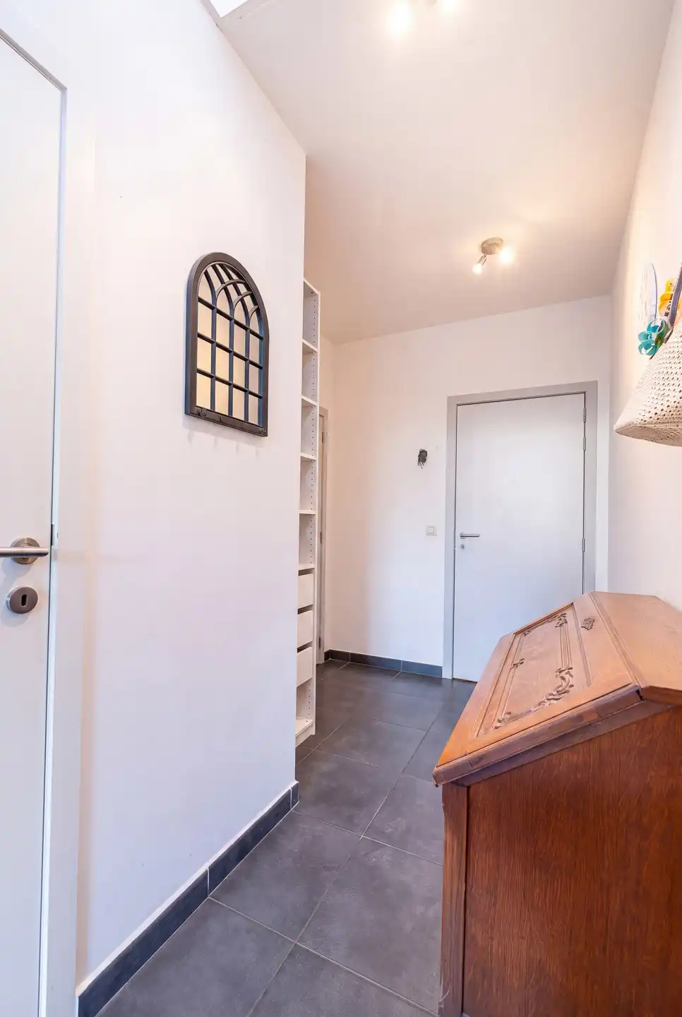 Ruim appartement met 1 slaapkamer + studeerkamer van ± 92 m² foto 6