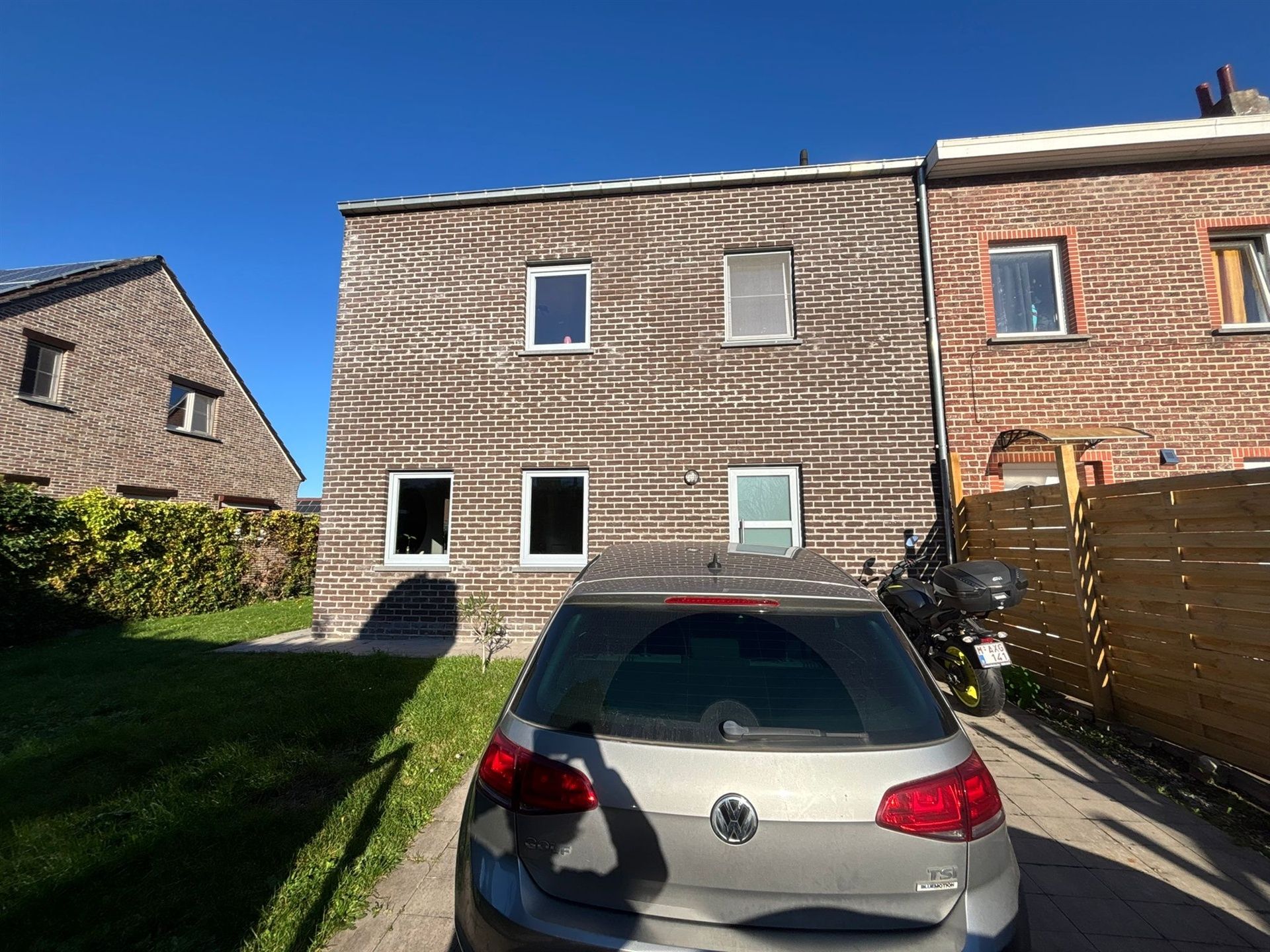 Ruime, energiezuinige woning nabij het centrum! foto {{pictureIndex}}