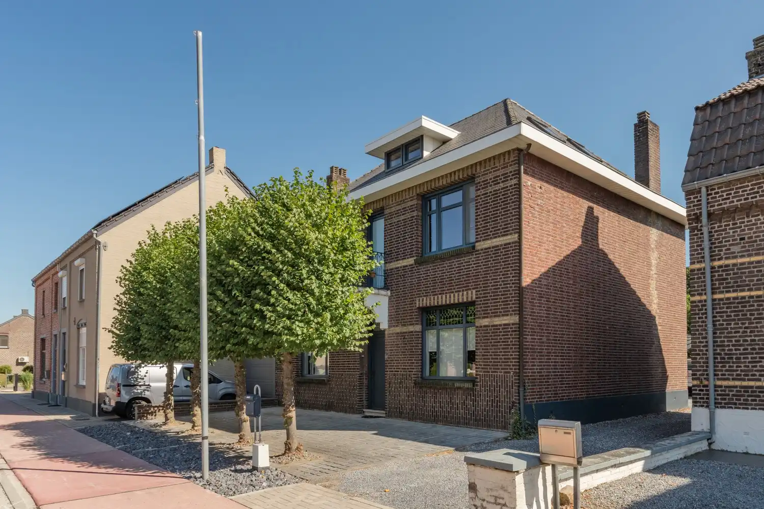 Karaktervolle mooie woning op een prachtig perceel van 860 m² foto 52