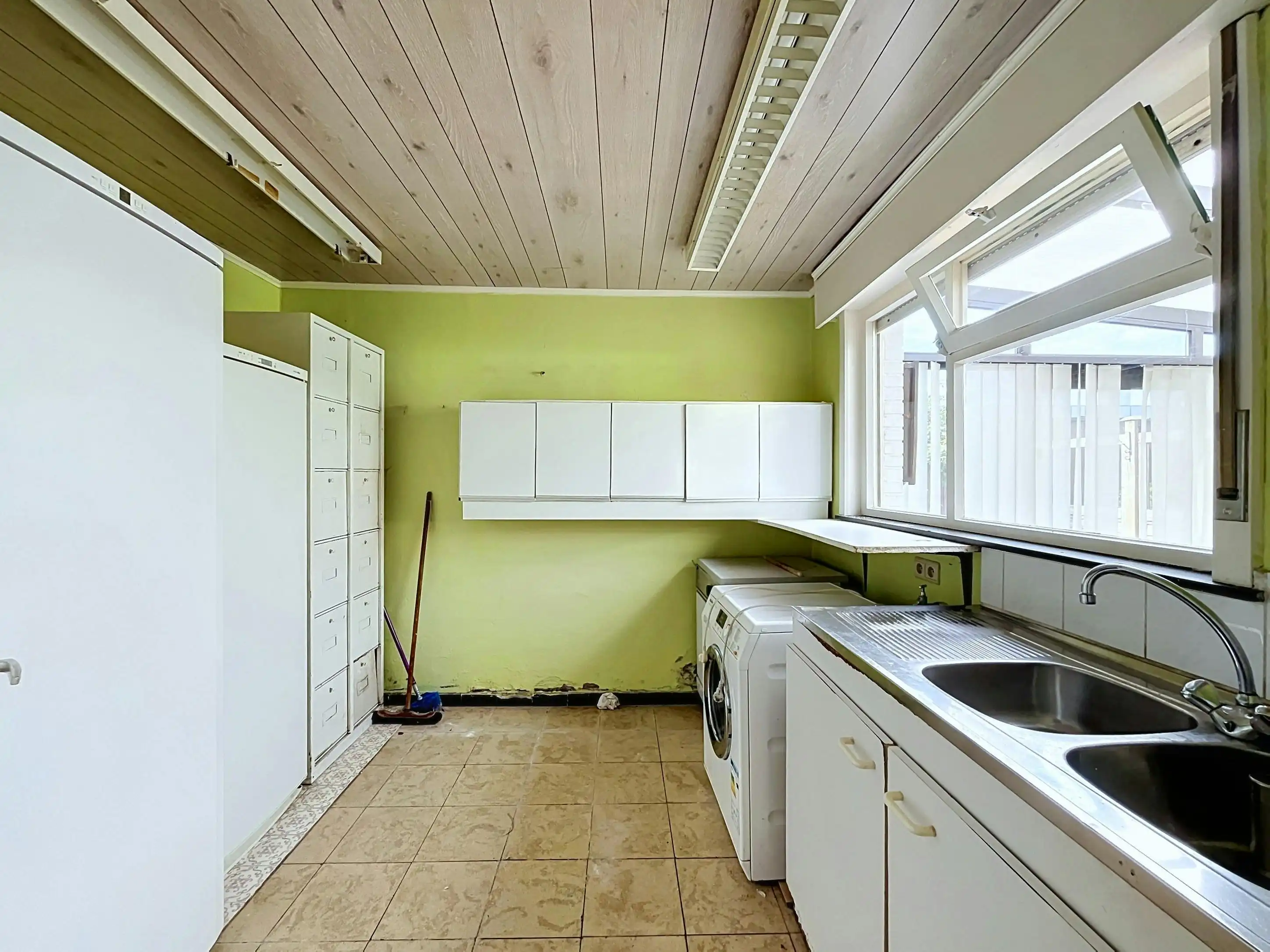 Halfopen huis met 3 slaapkamers te koop in centrum Ursel foto 22