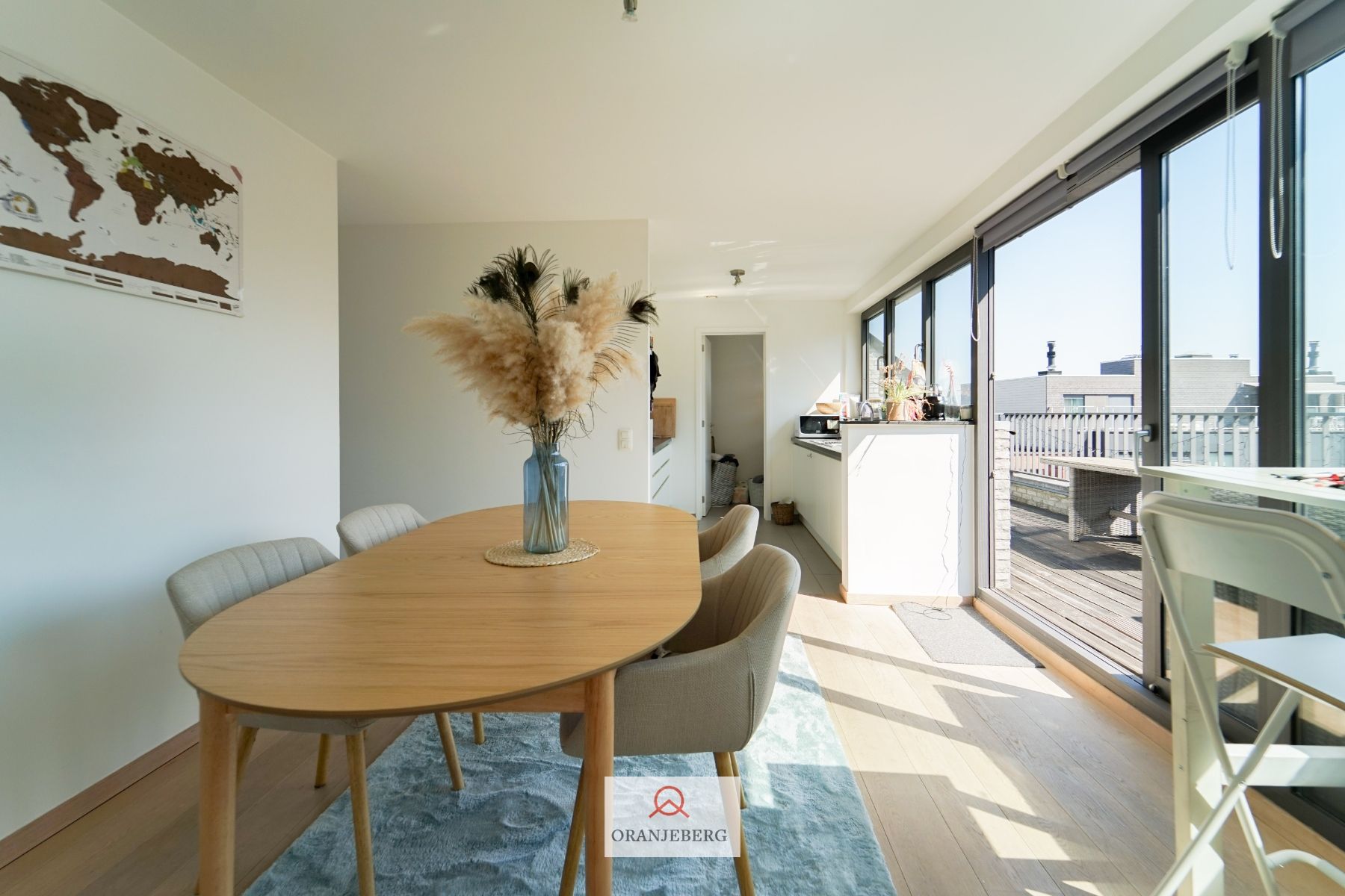 Ruim 2-slaapkamer appartement met terras centrum-Gent nabij Zuid foto 9