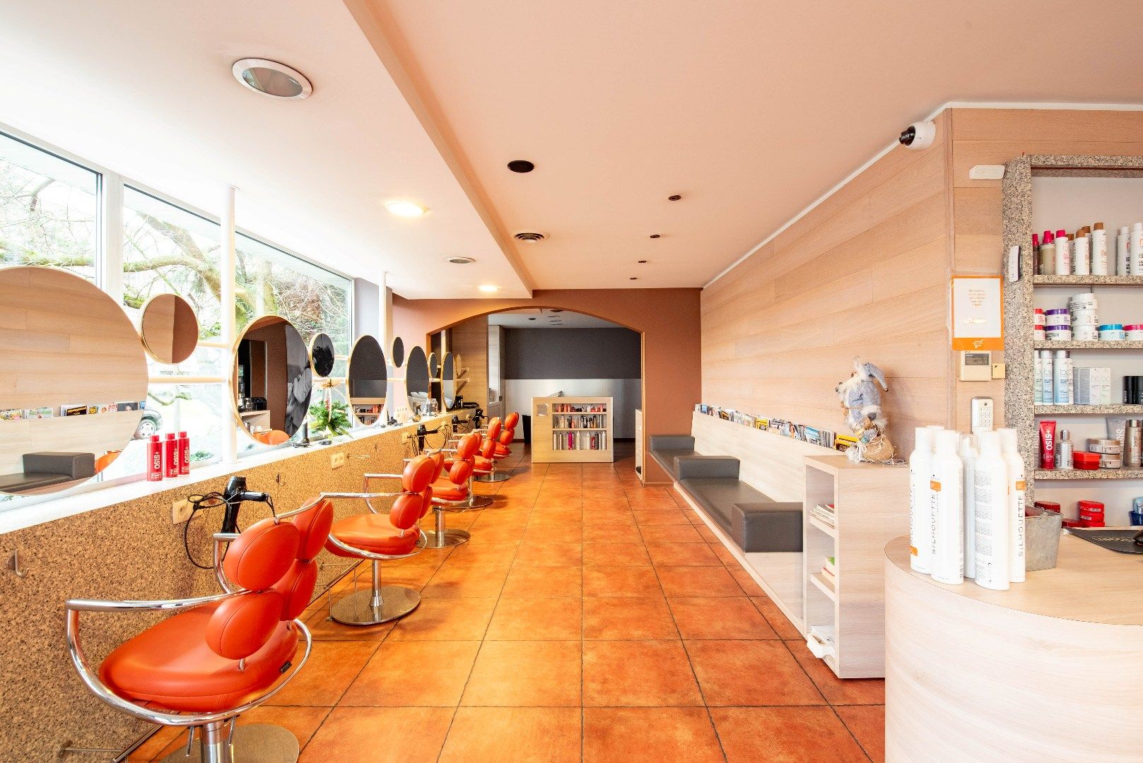 Uitzonderlijk hoekpand te Wilrijk foto 7