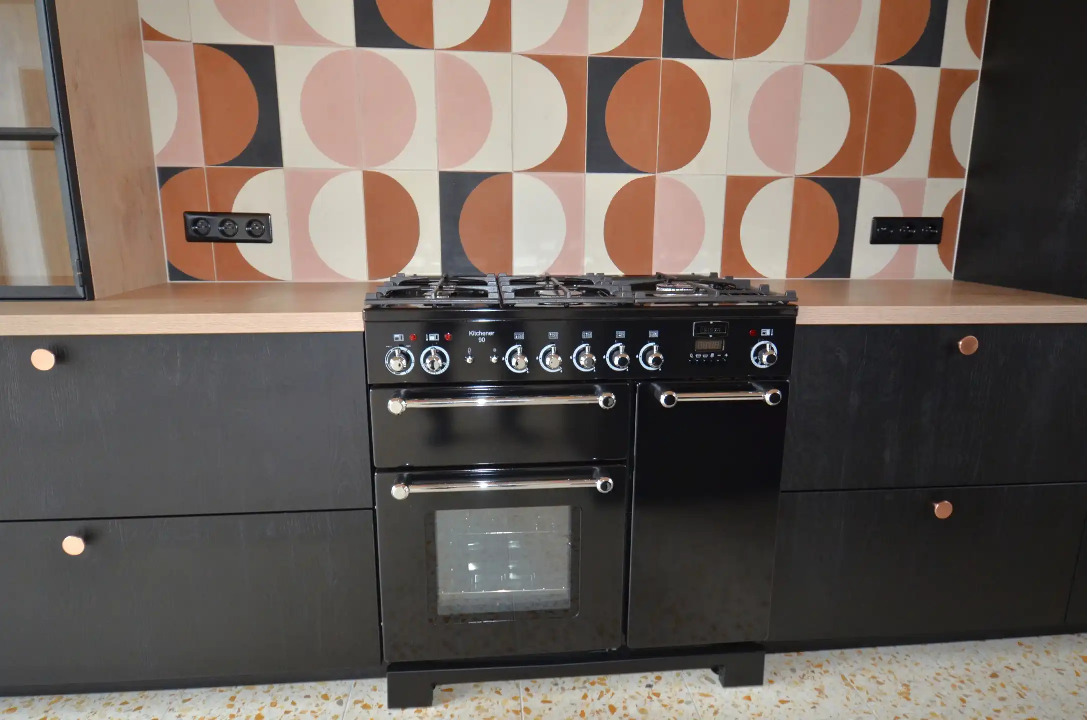 Zeer ruime karaktervolle rijwoning foto 15