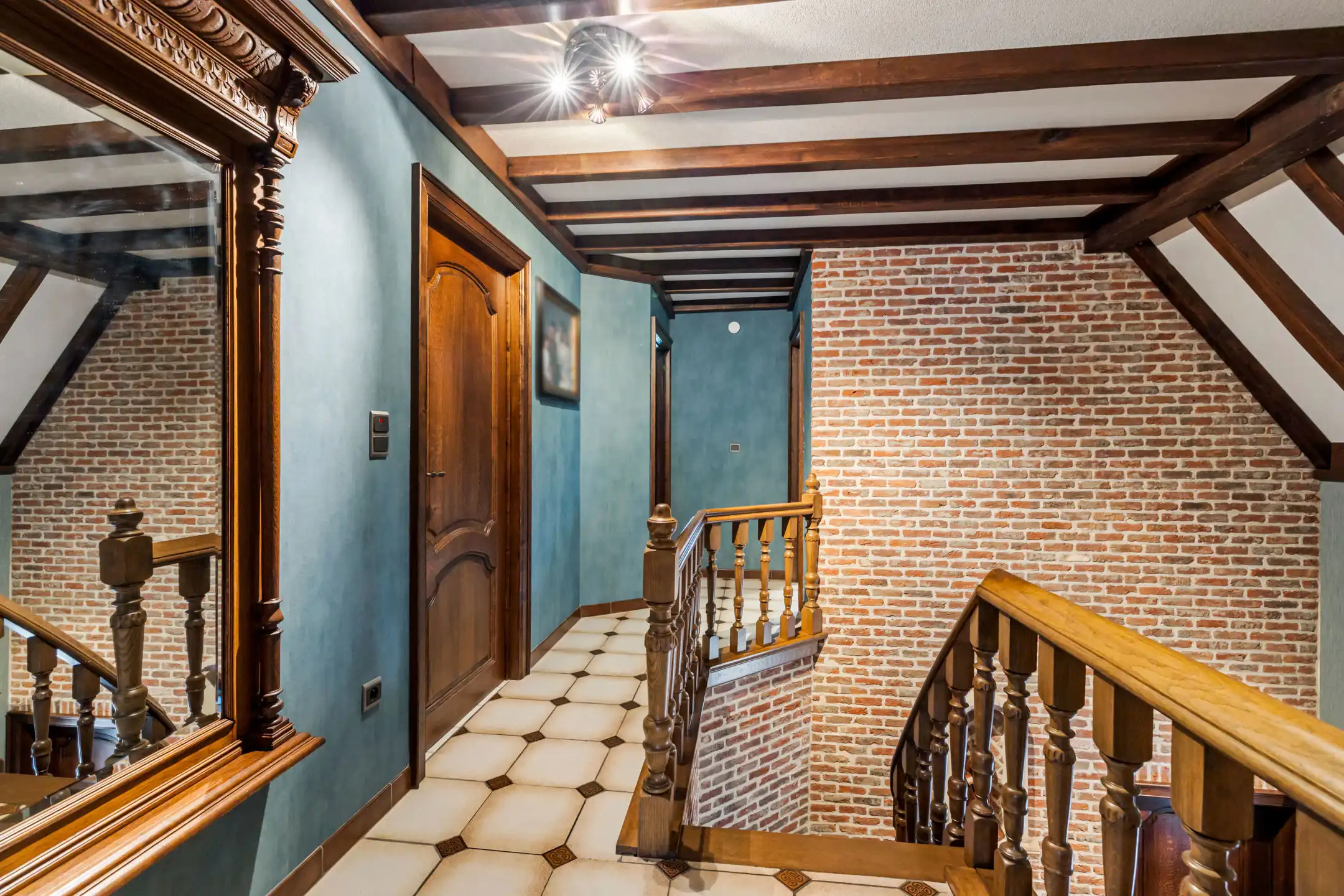 Statige villa 4 (5) slpk met grote tuin foto 24