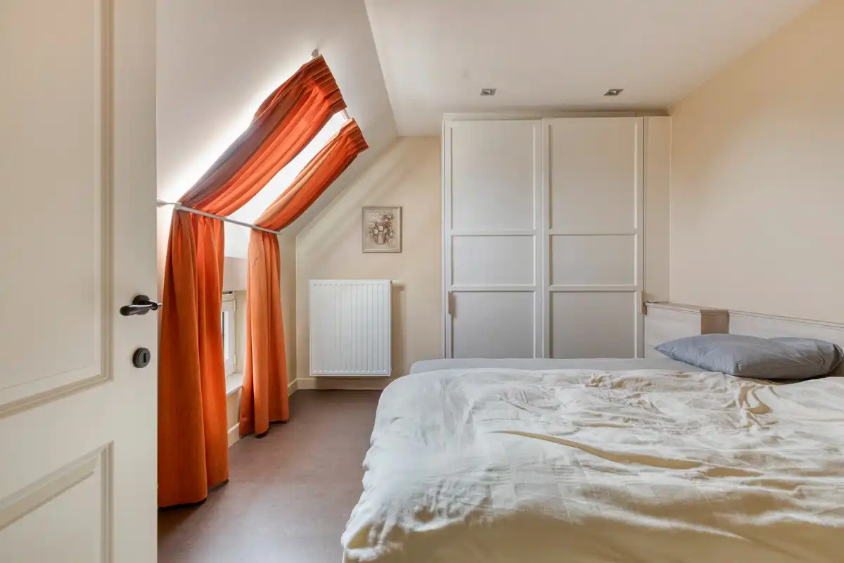 Ruime villa met prachtig aangelegde tuin in een rustige omgeving foto 15