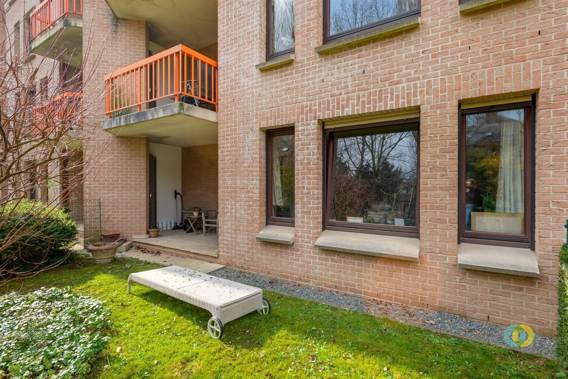 ** IN OPTIE ** Serviceflat op toplocatie nabij Dumonplein foto 5