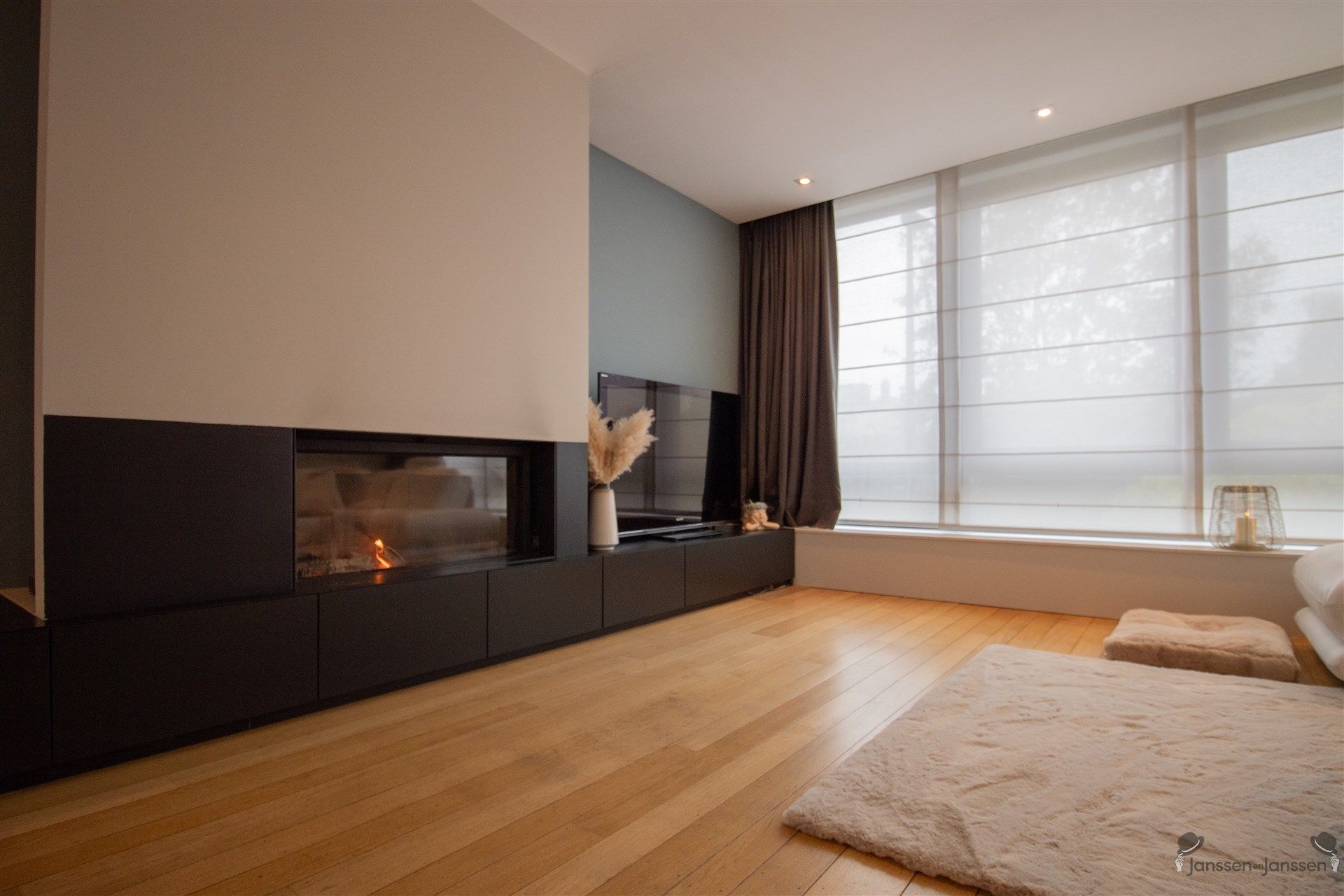 Gerenoveerde bel-étage met 3 slaapkamers op 165 m² foto 4