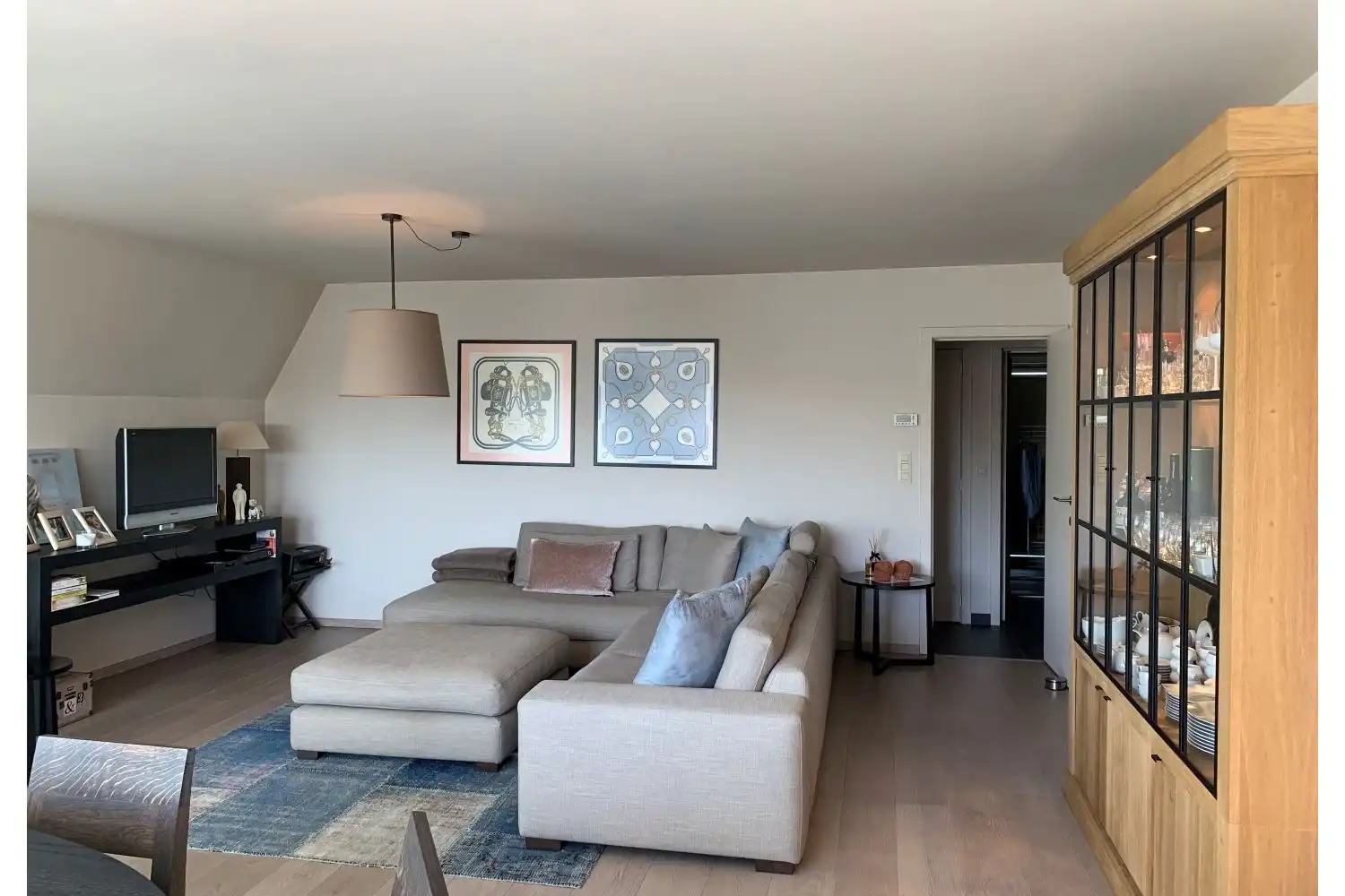 Hedendaags appartement nabij centrum | Leeuwkestraat foto 3