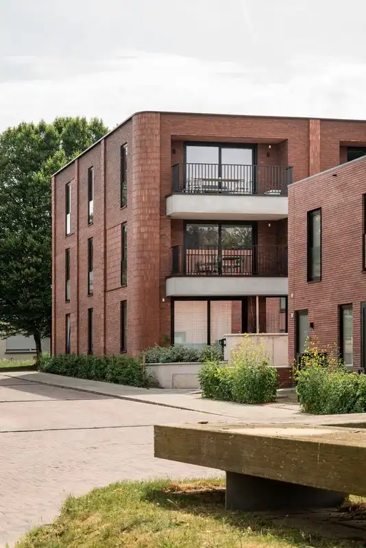 Moderne stadswoning met tuin en dakterras in hartje Kortrijk foto 22