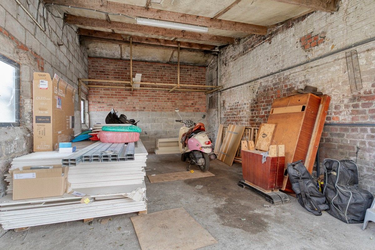 Ruime instapklare hoeve met diverse bijgebouwen foto 17