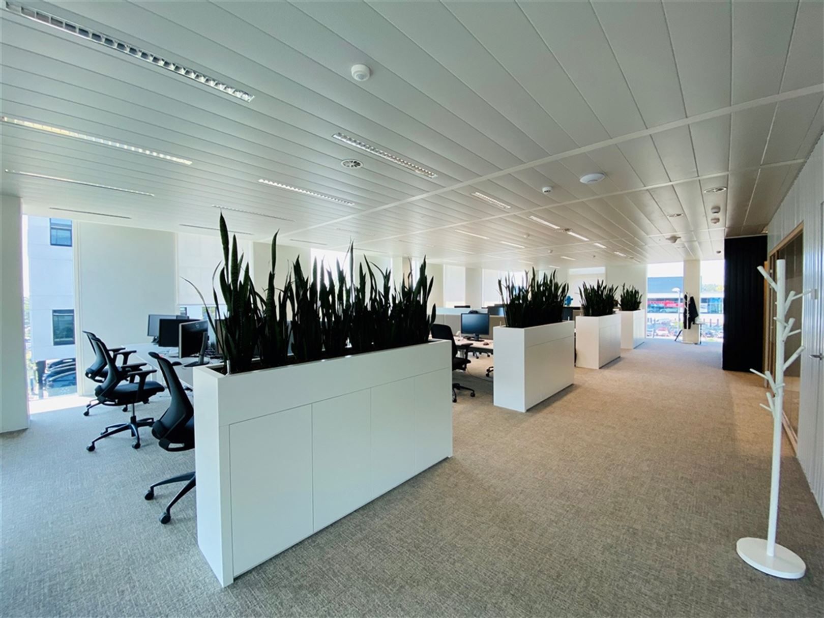 Gemeubelde kantoren in stijlvol gebouw langs The Loop foto 24