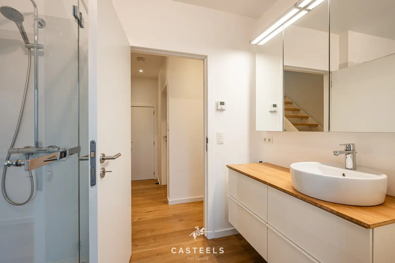 Recent gerenoveerde woning met garage in Gentbrugge foto 19