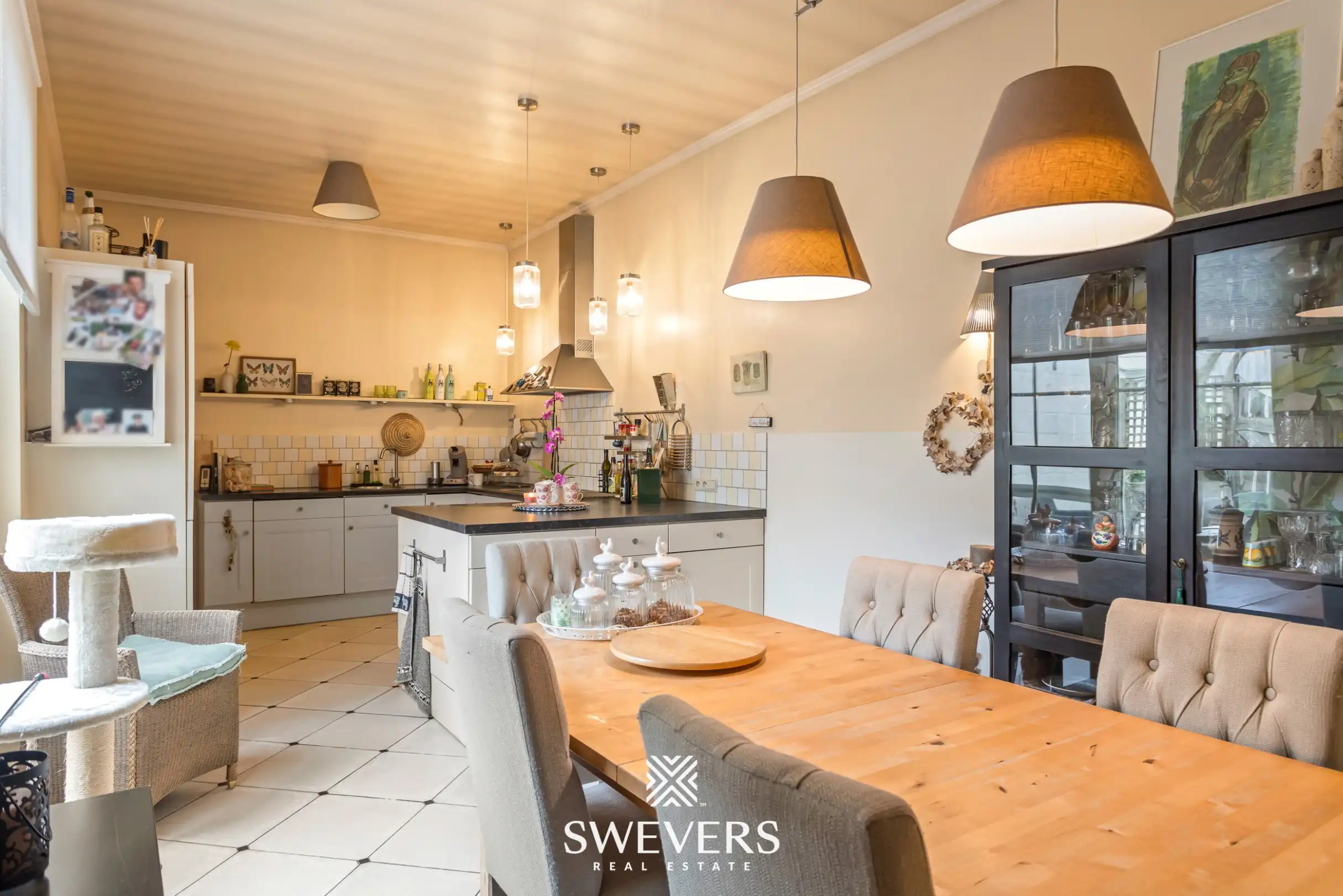 Ruime instapklare gezinswoning met uitzonderlijke woon- én werkmogelijkheden foto 23