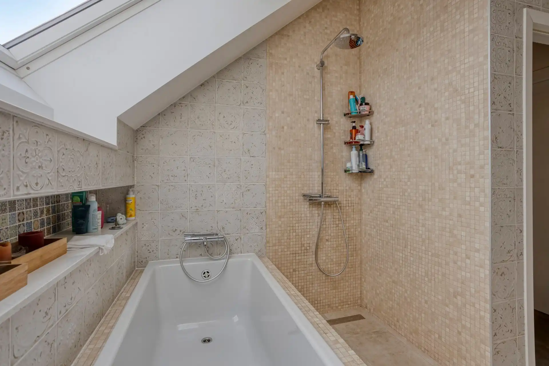 Woning met loods.  foto 9