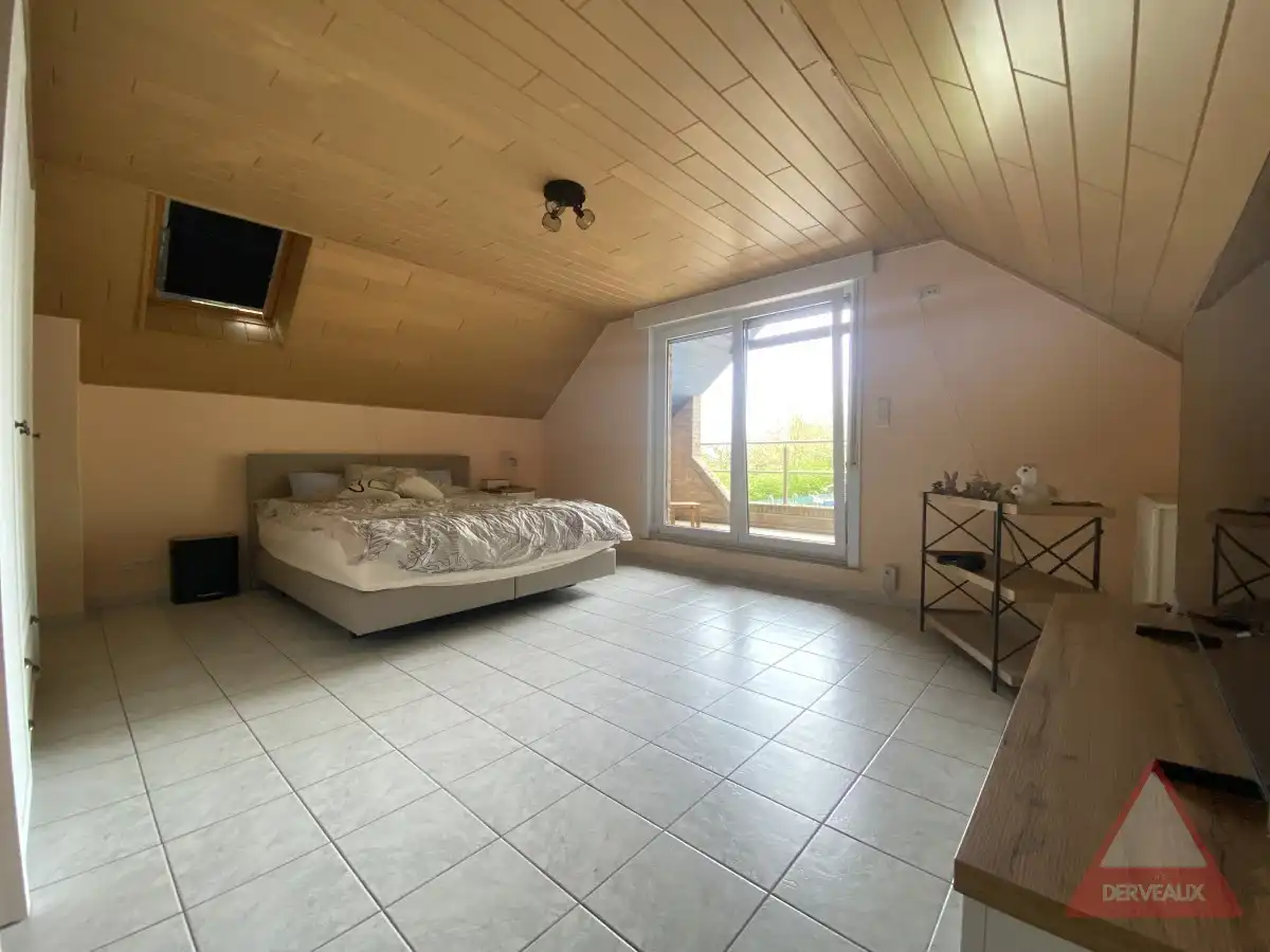 Hooglede – Open woning met loods, dubbele garage en lift op centrale ligging foto 18