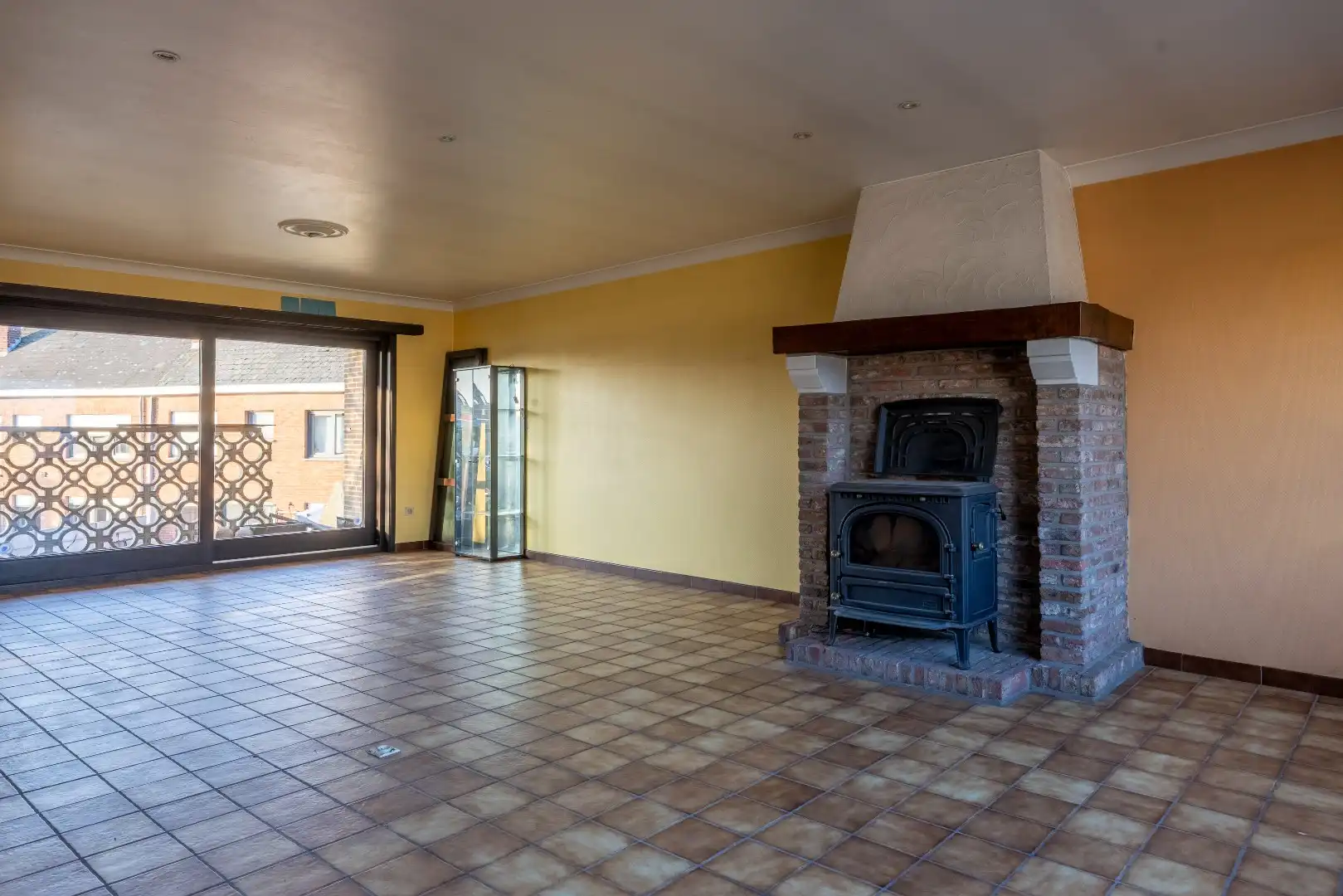 Gezellige bel-etage woning met 4 slk, grote garage en tuin foto 4