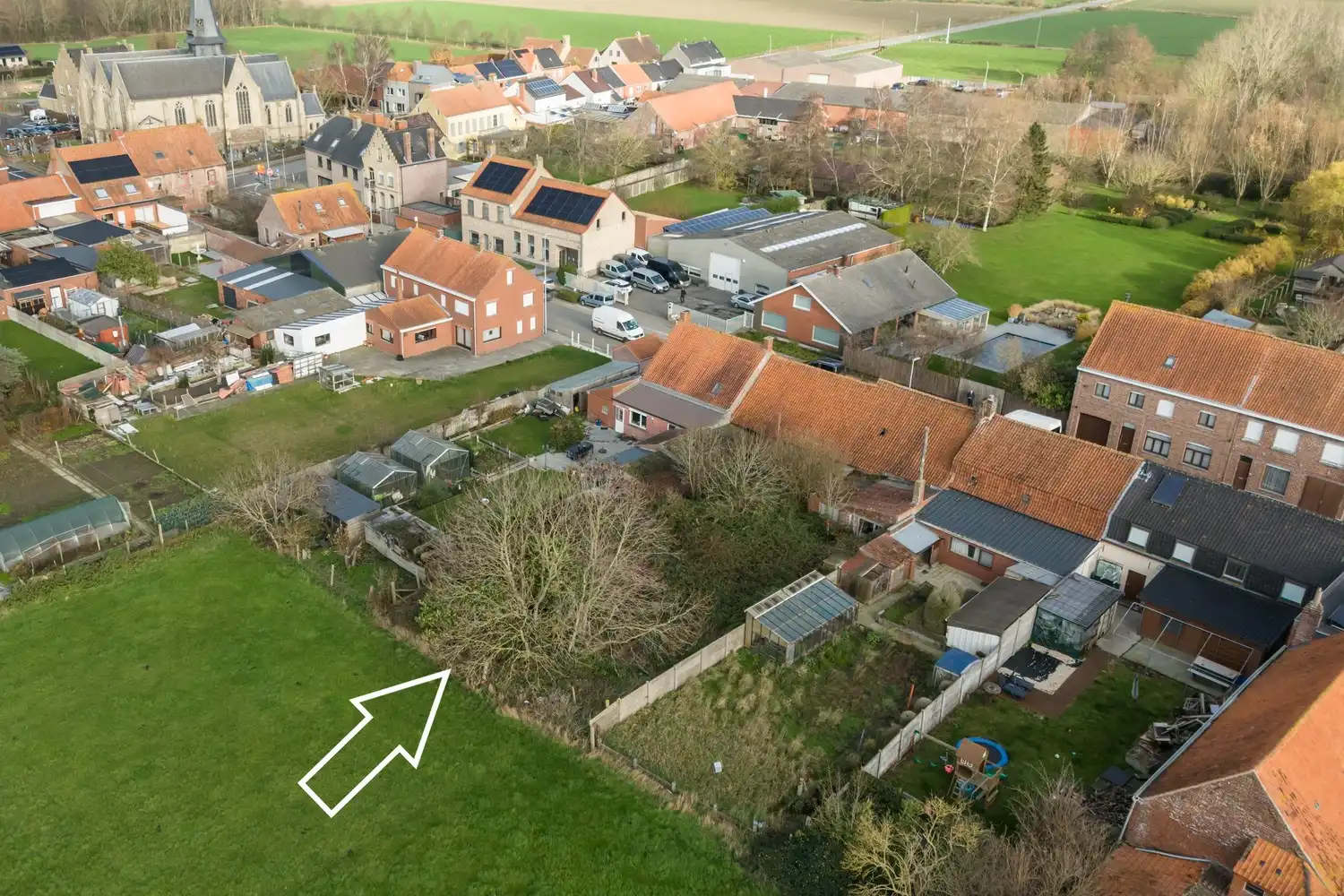 KROMBEKE: Afbraakpand op 730m² grondoppervlakte met goedgekeurde verkaveling voor 3 bouwloten, georiënteerd naar de avondzon. foto 3