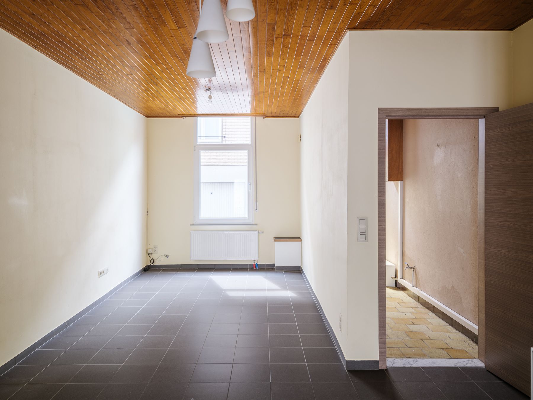 Instapklare woning met zonnig terras nabij het Keizerpark foto 3