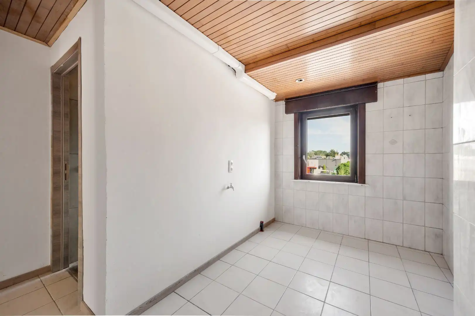 Ruime woning met 4 slaapkamers op 560 m² te Wervik foto 8