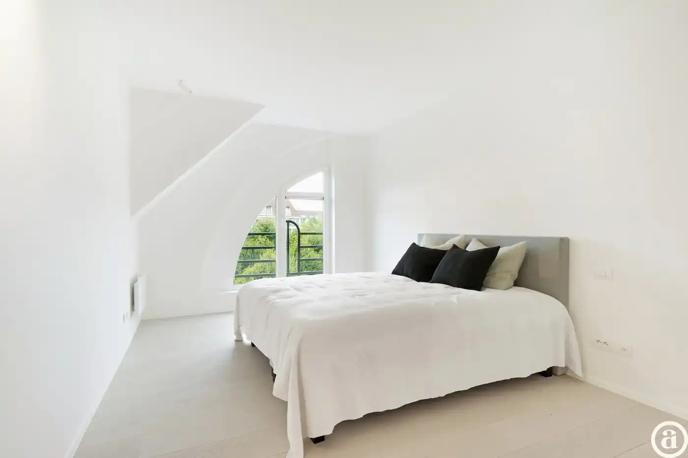 Prachtig gerenoveerd appartement te Zoute Gardens.  foto 28