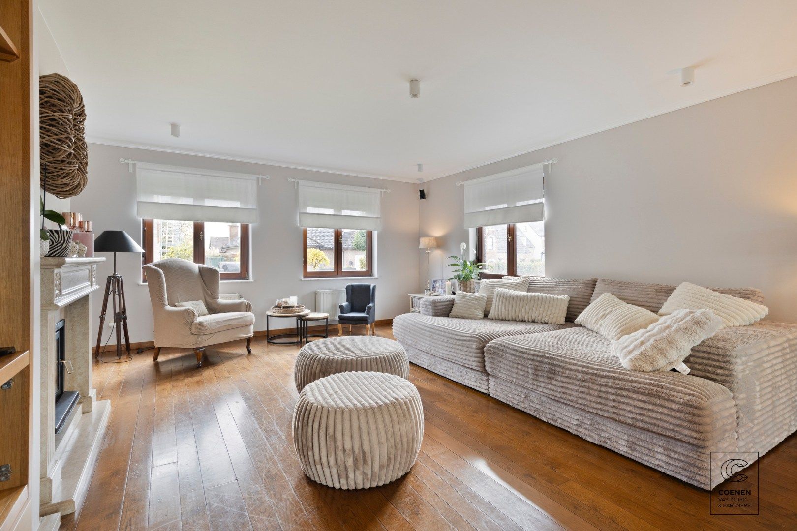 Instapklare gezinswoning met 4 à 5 slaapkamers op een rustige ligging te Oostmalle! foto 3