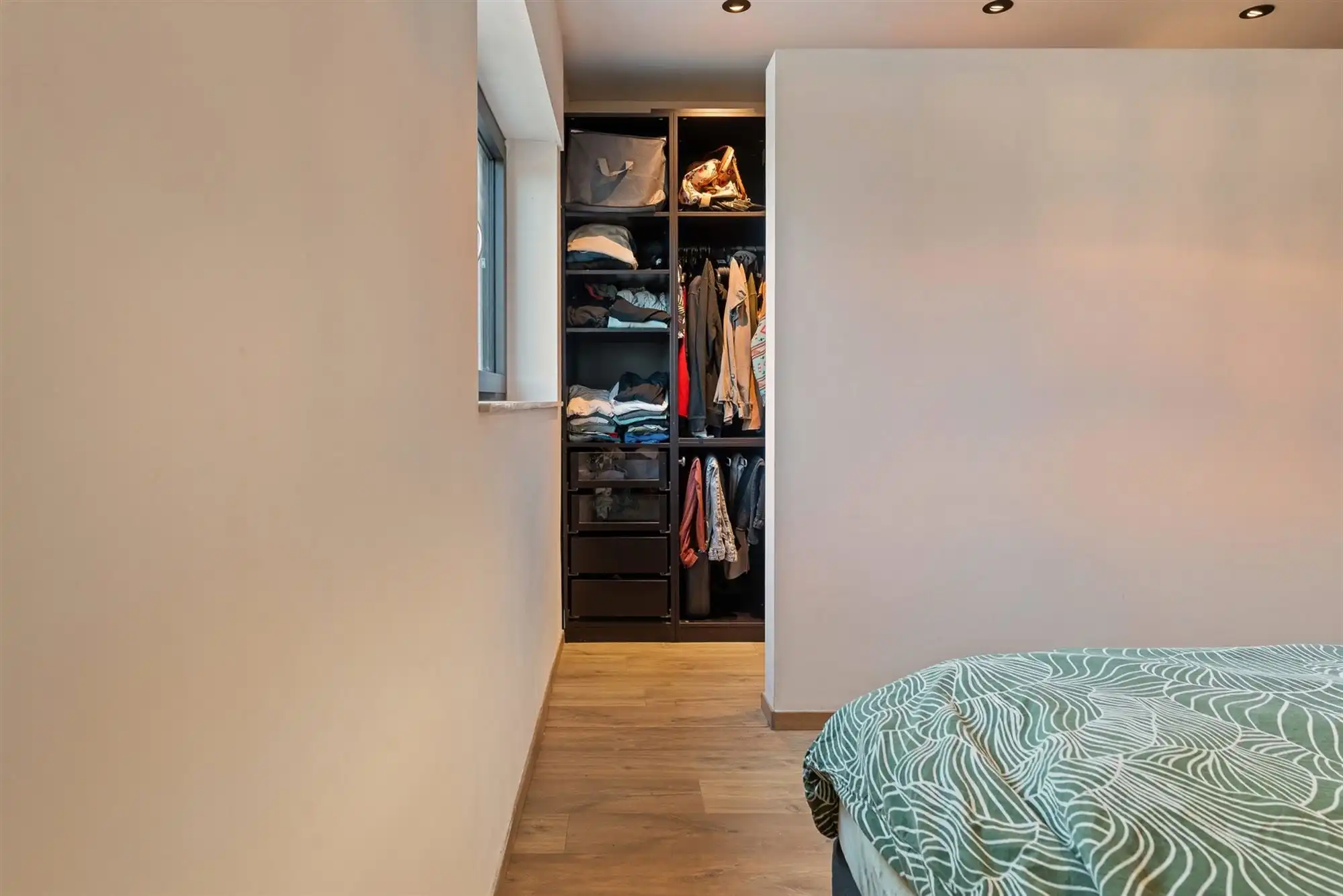 MODERNE EN RECENT GEBOUWDE WONING MET 5 SLAAPKAMERS OP EEN RUIM PERCEEL VAN 13A46CA TE PAAL foto 15