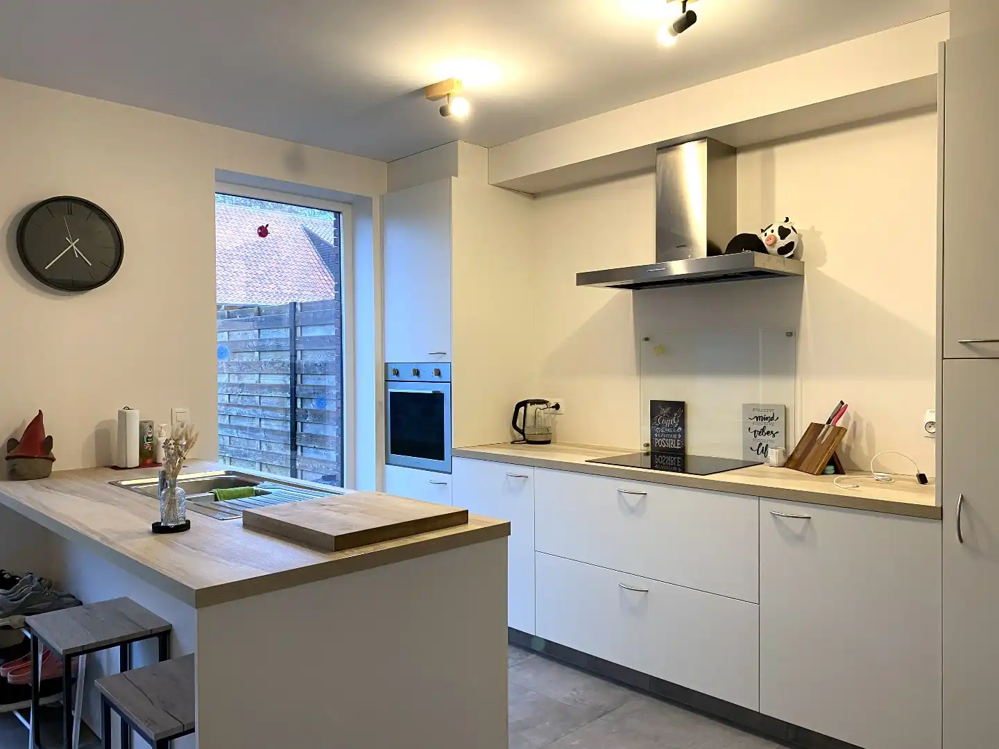 INSTAPKLARE HOB MET 3 SLPKS | TUIN | AUTOSTAANPLAATS foto 3