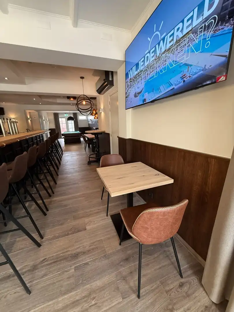 Café-brasserie met ruime privéwoonst in hartje Achel. foto 8