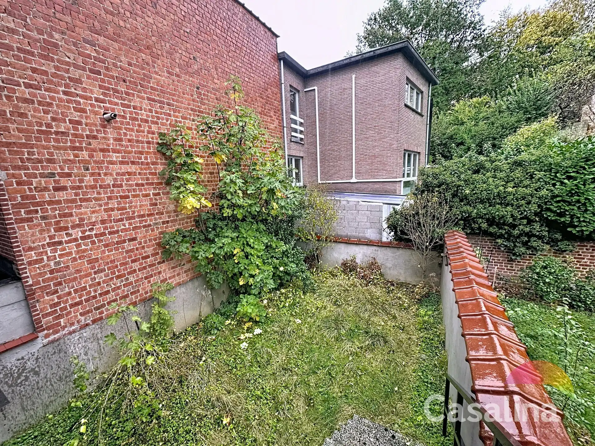 Te renoveren woning met echt potentieel foto 16