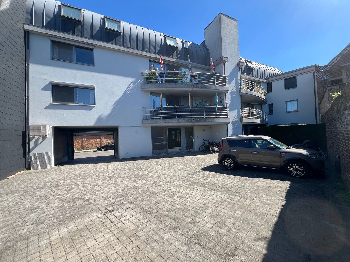 Dakappartement met privatieve autostaanplaats op toplocatie foto 2