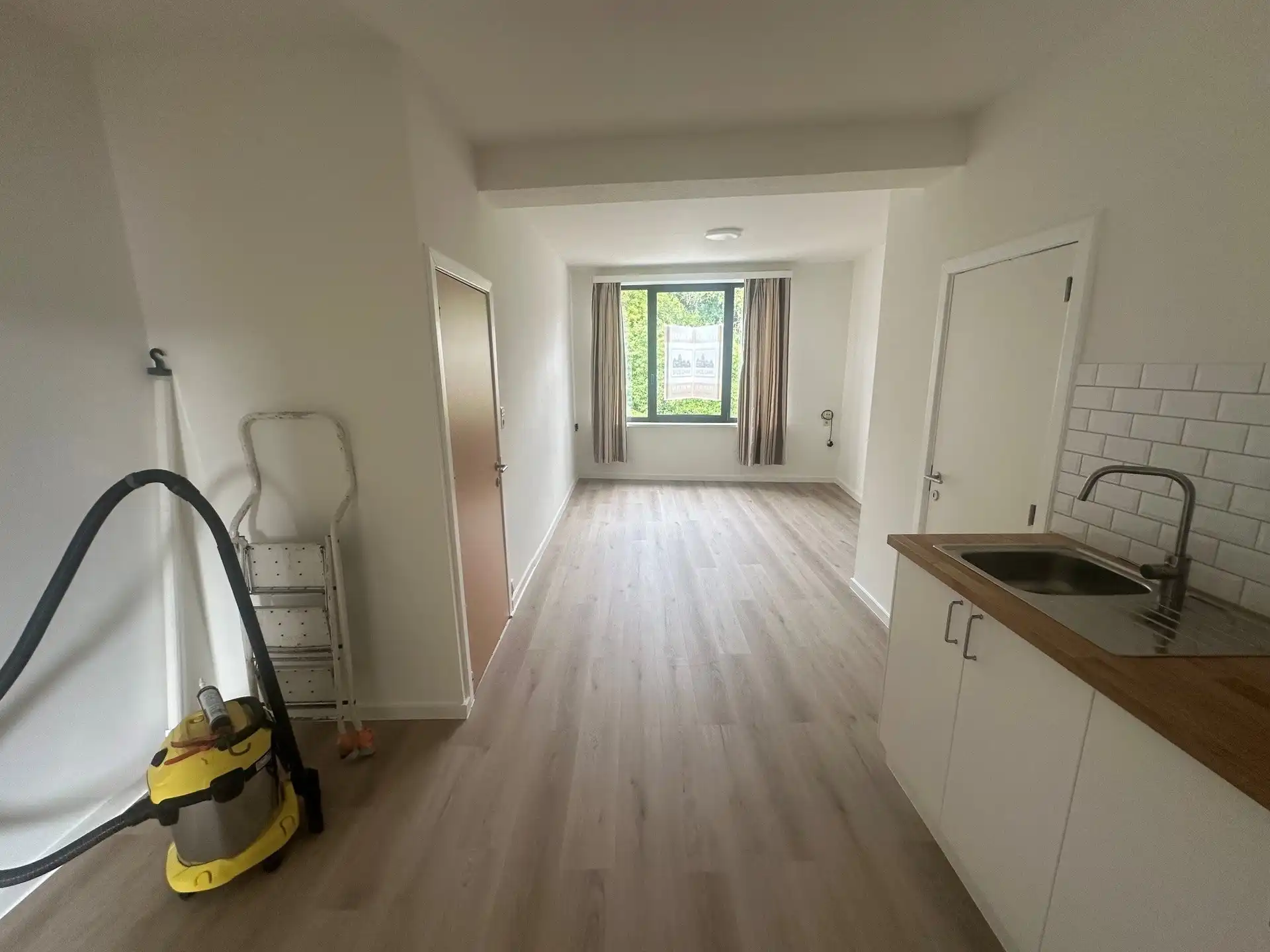 Eén-slaapkamerappartement in centrum van Wetteren foto 2