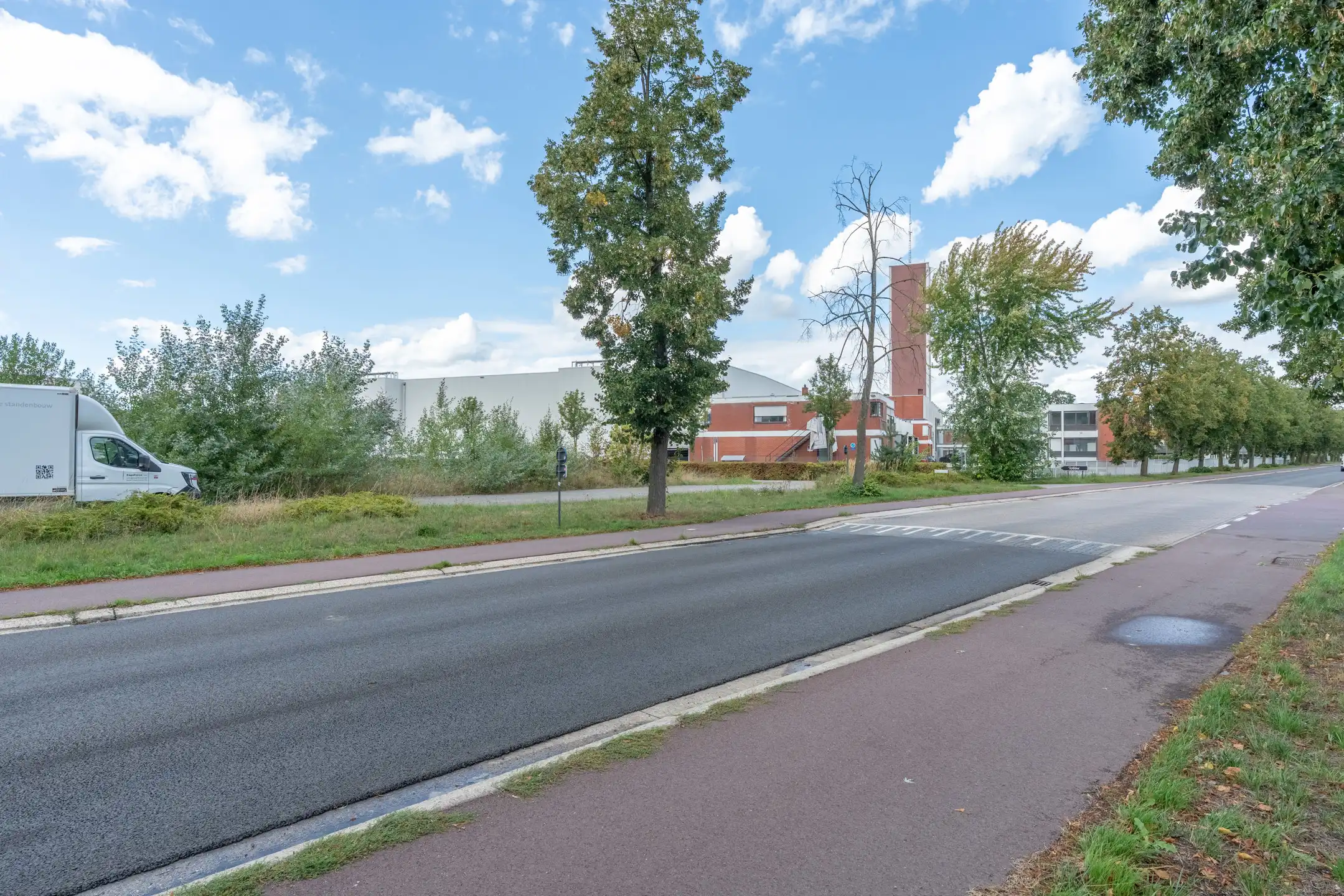 Goedgelegen KMO-unit met autostaanplaats te Lilsedijk Beerse foto 9