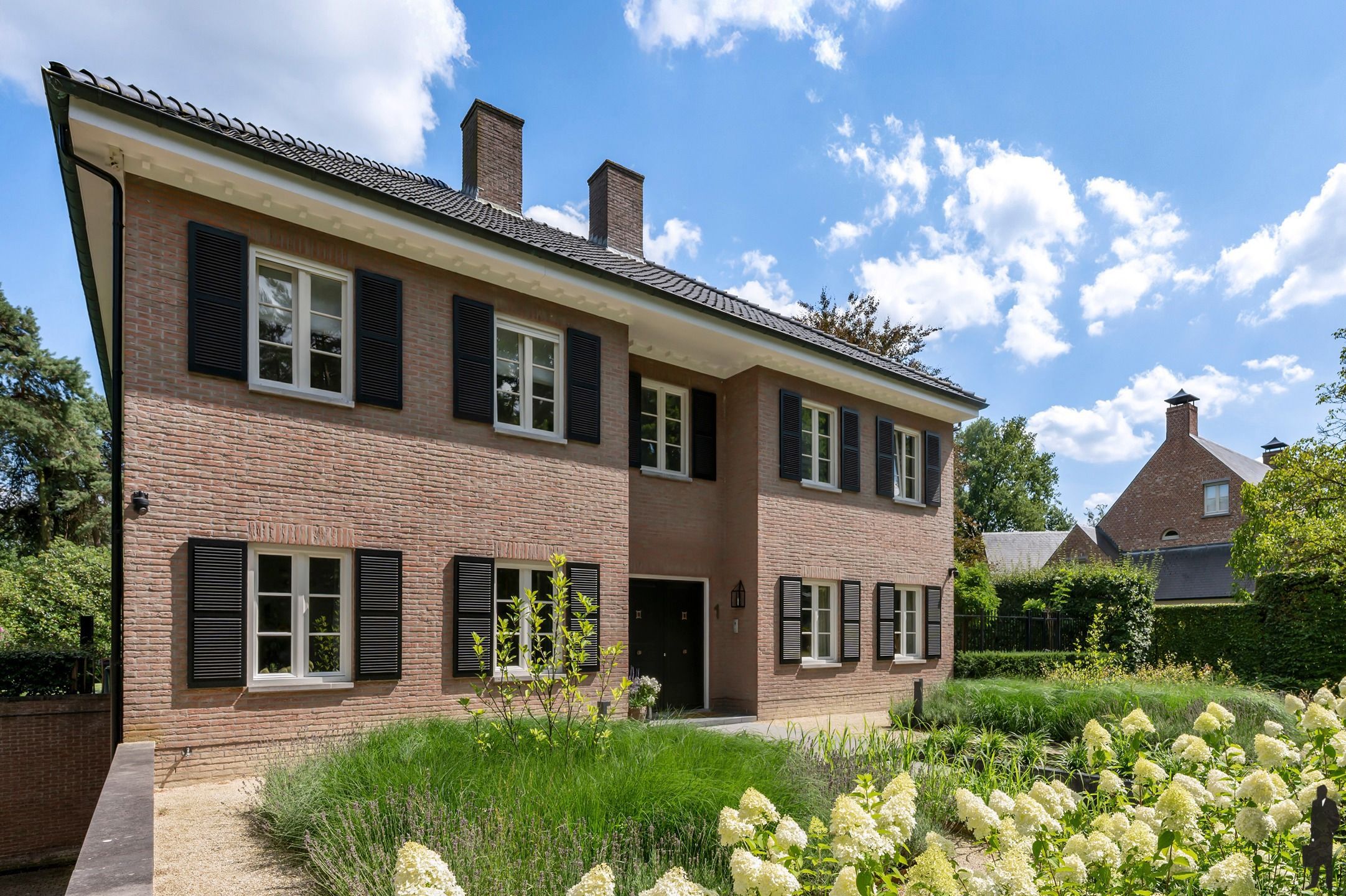 In de residentiële villawijk, De Meersebergen nabij Breda klassieke herenhuis op ca. 2135 m² met uitzicht op "Markdal". foto 47