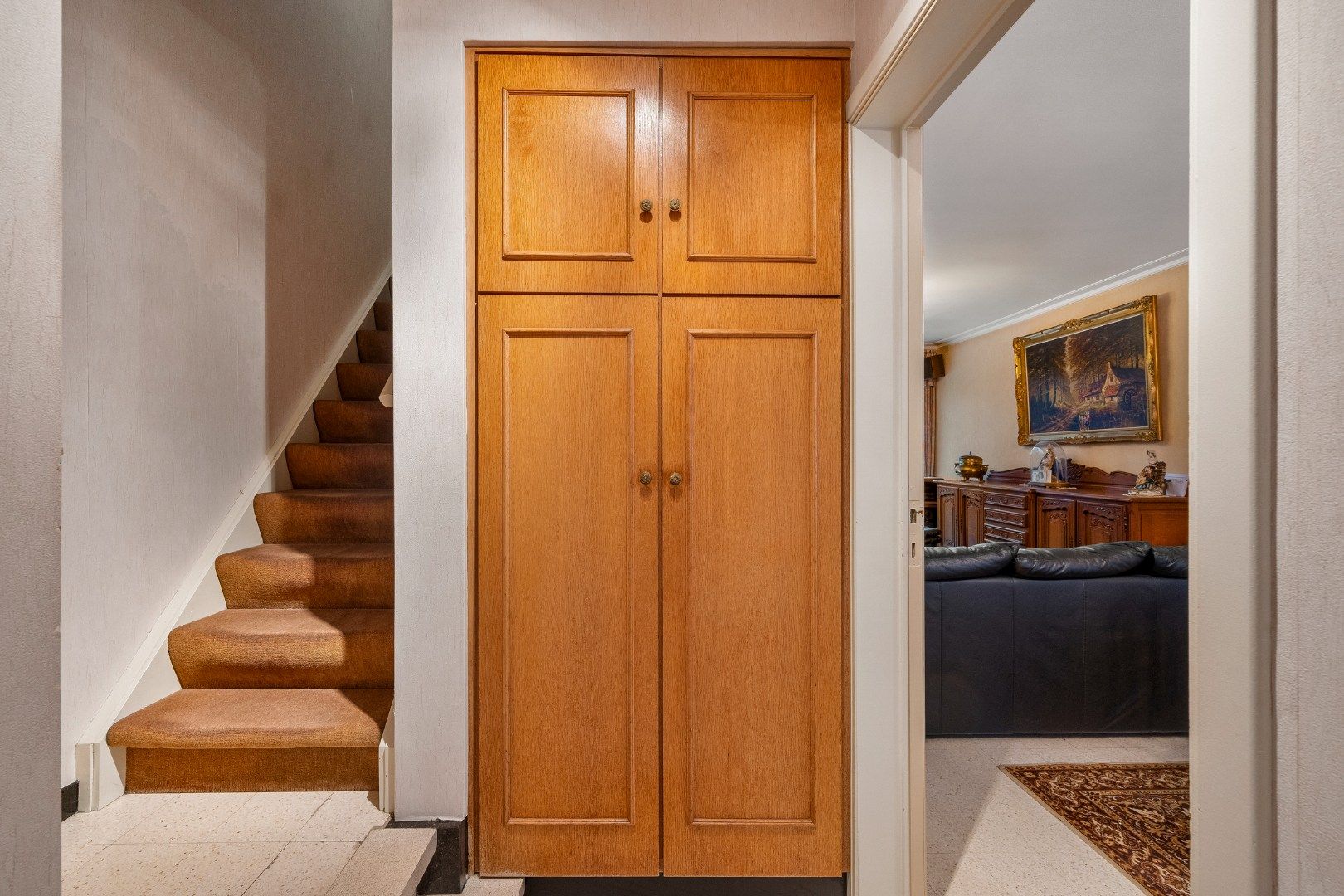 Halfopen woning met 4 slaapkamers, garage met oprit en zuidgerichte tuin in Dadizele-centrum foto 9