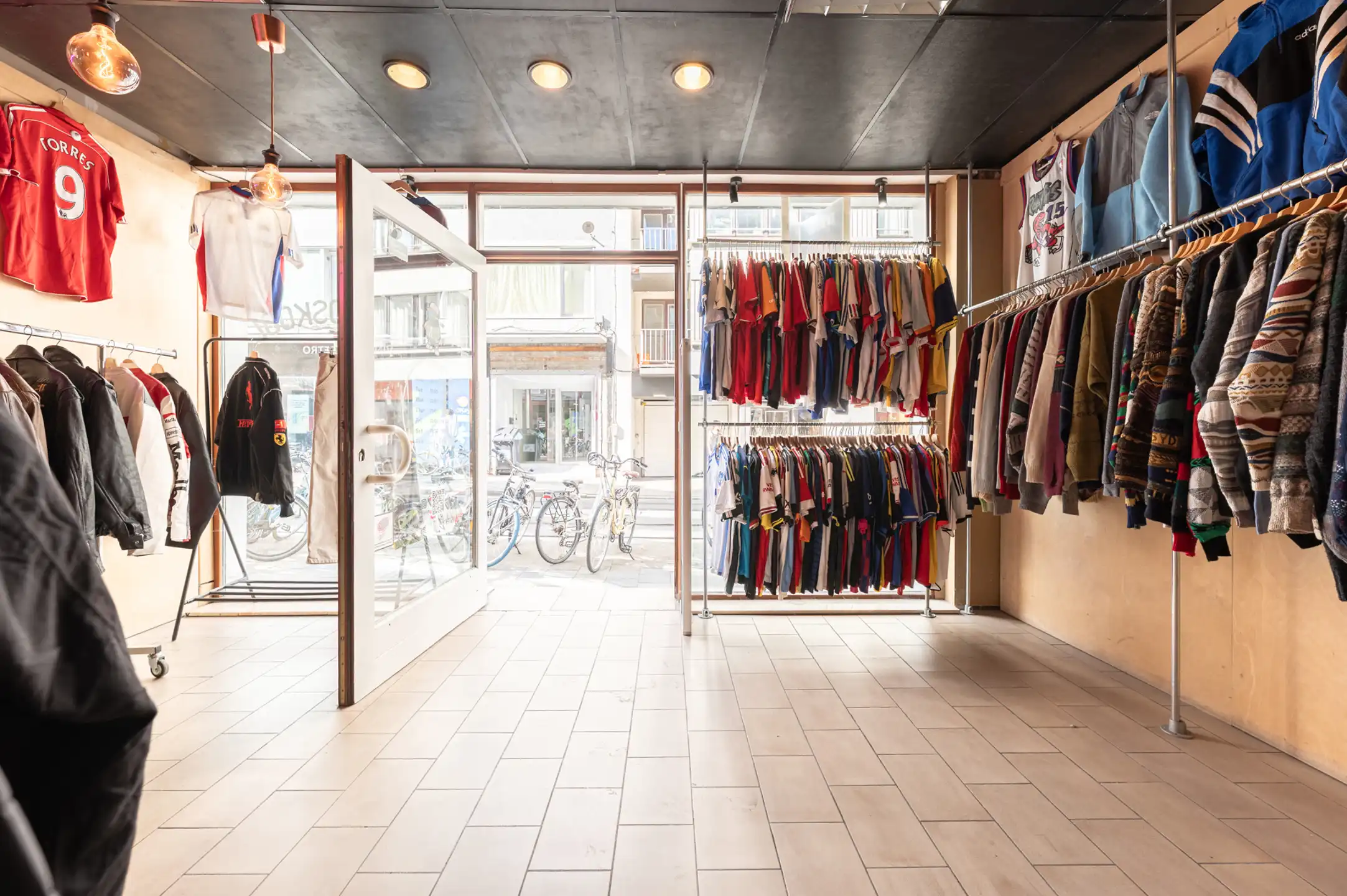 Strategisch gelegen opbrengsteigendom in Centrum Gent foto 2