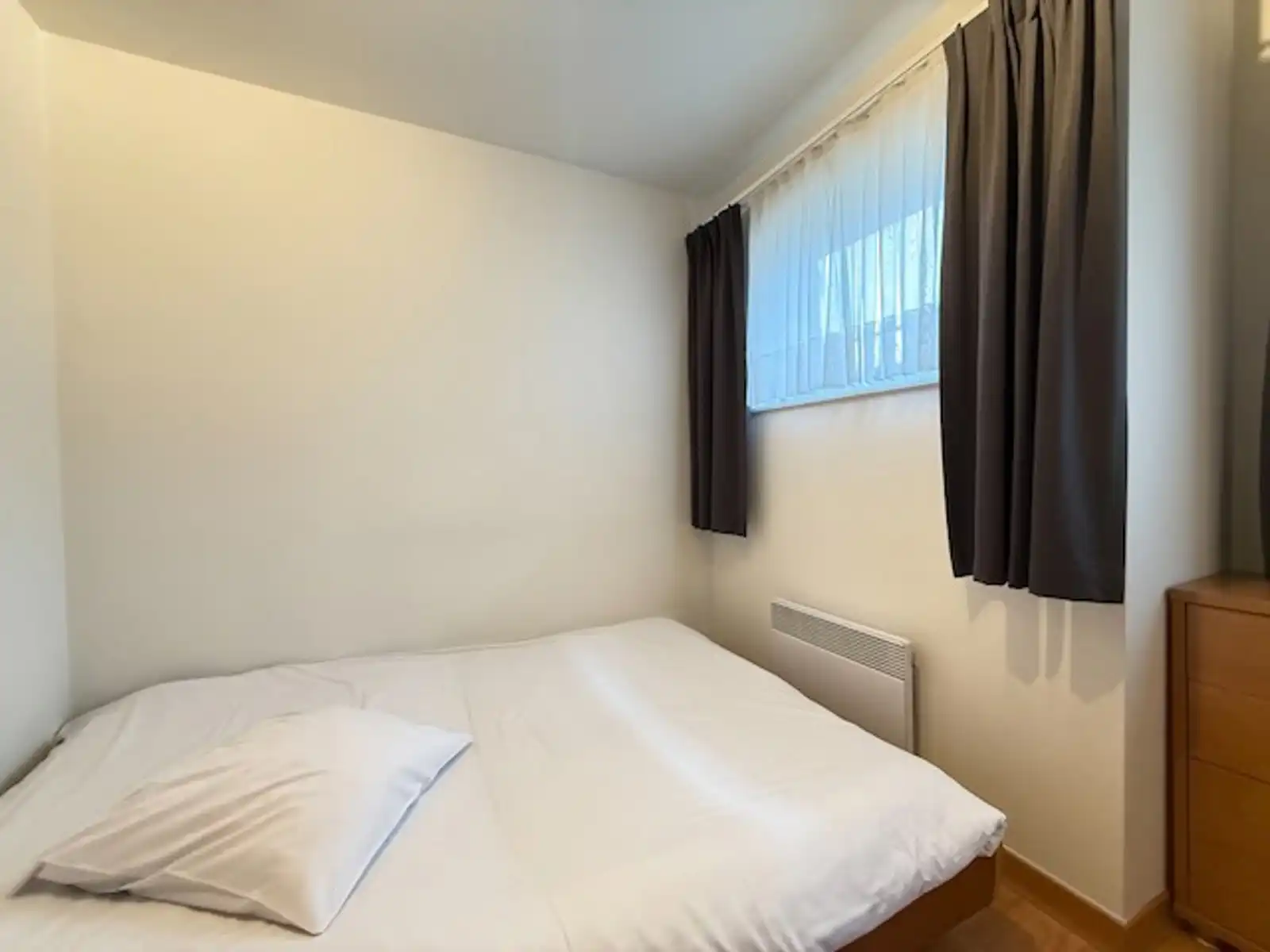 Gemeubelde studio met één slaapkamer foto 7