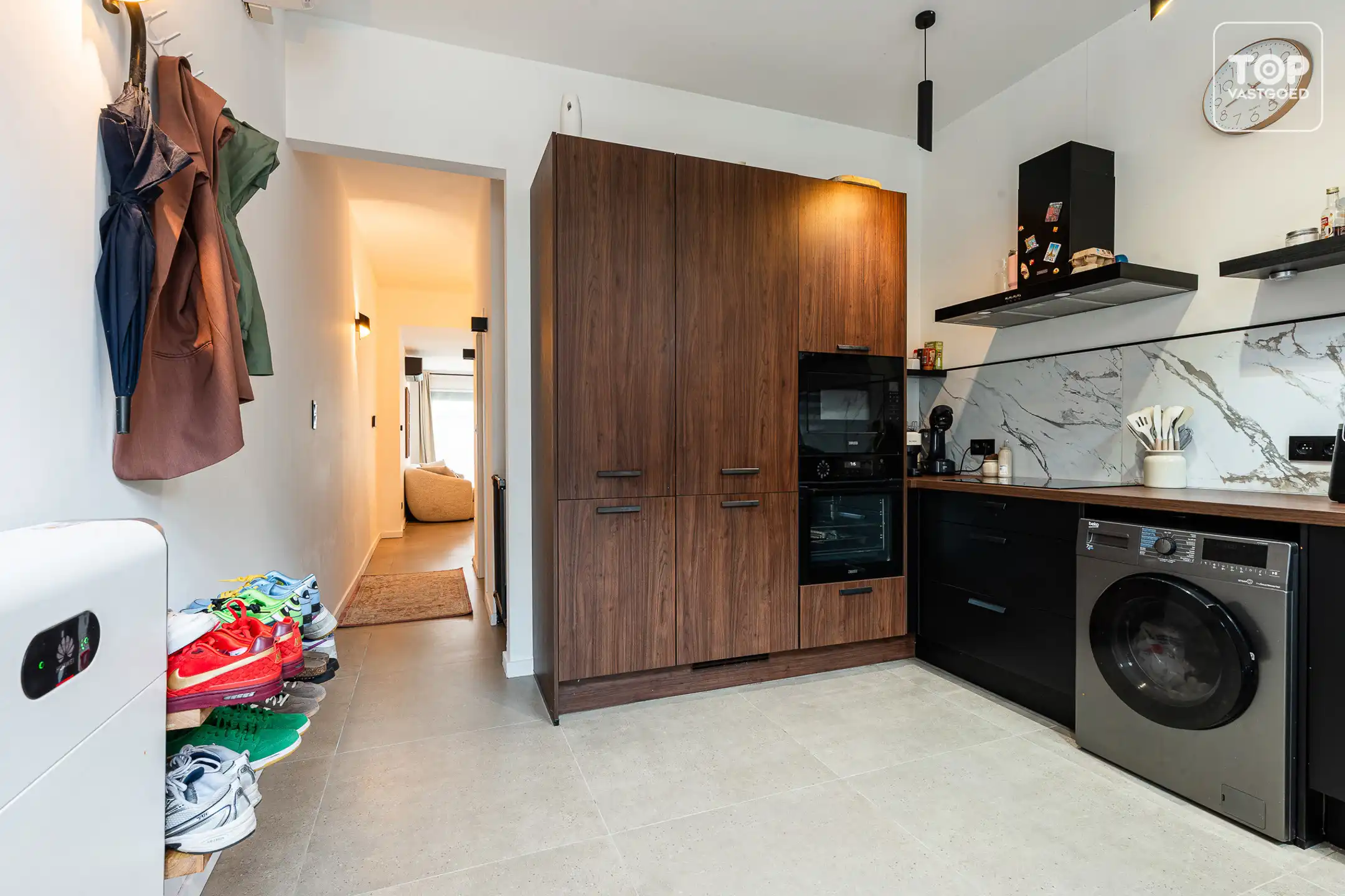 Recent gerenoveerde woning met 4 slaapkamers op TOPlocatie foto 6