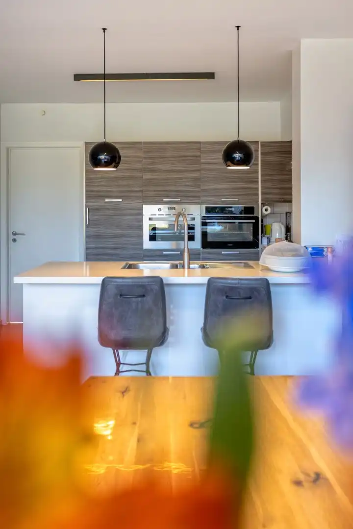 Instapklare woning met 5 slaapkamers garage en tuin! foto 7