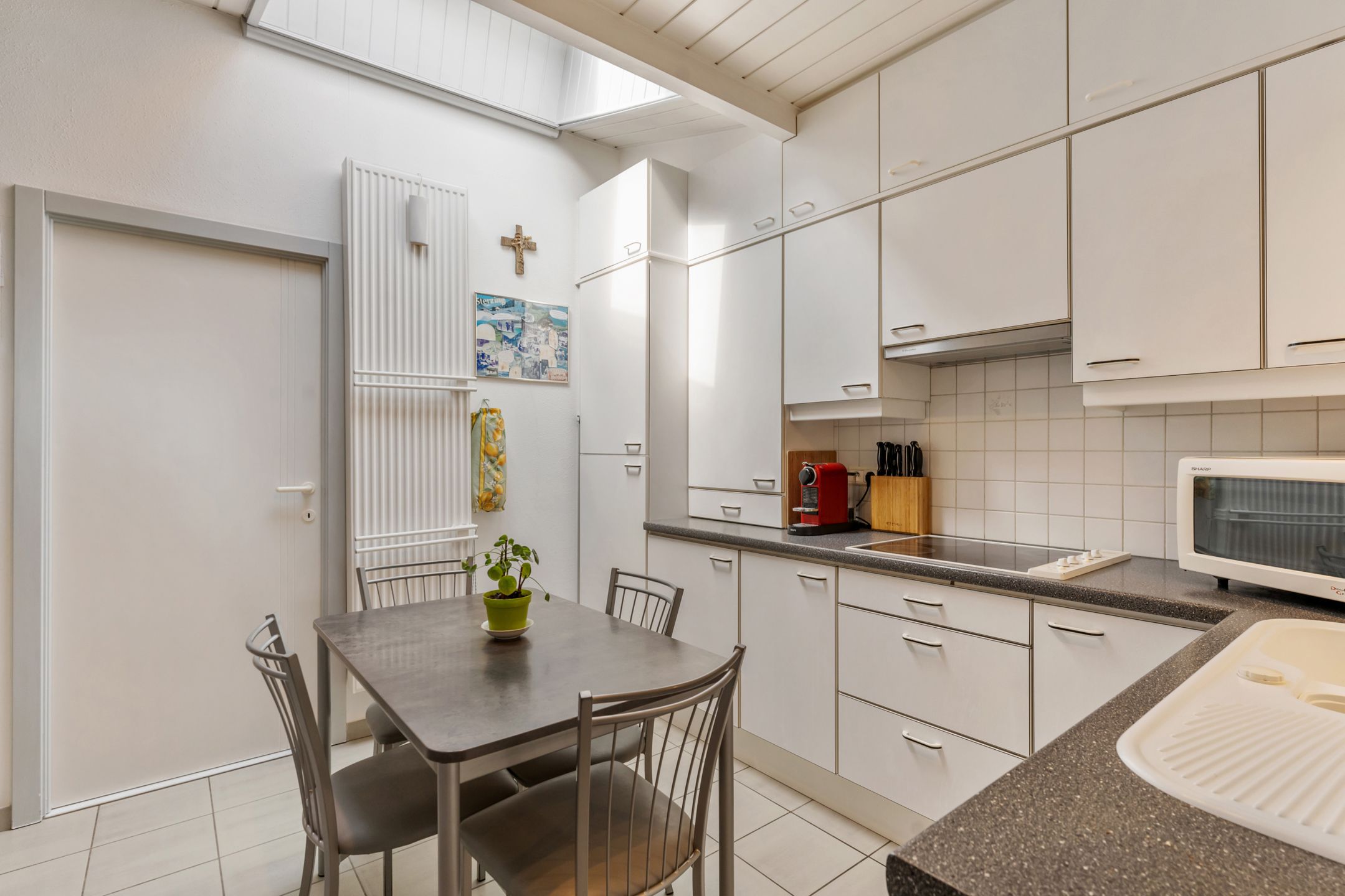 Veelzijdige woonst met eindeloos potentieel foto 12